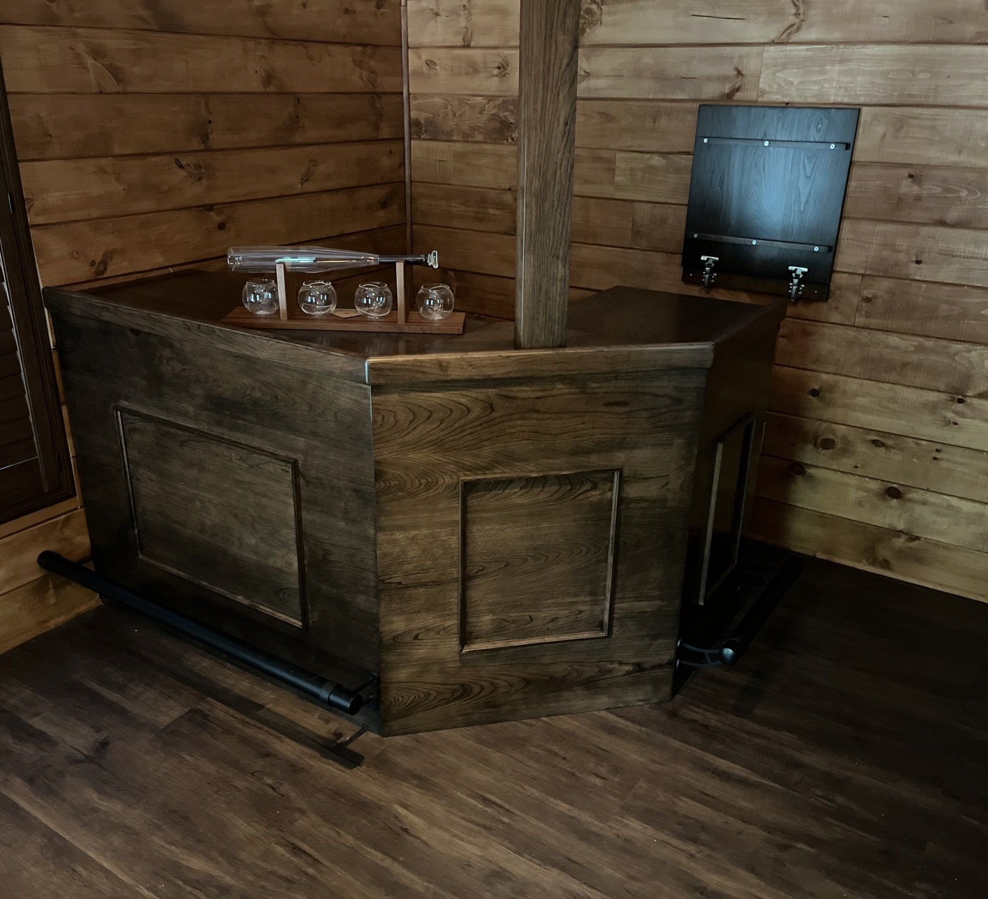 Built-In Home Bar