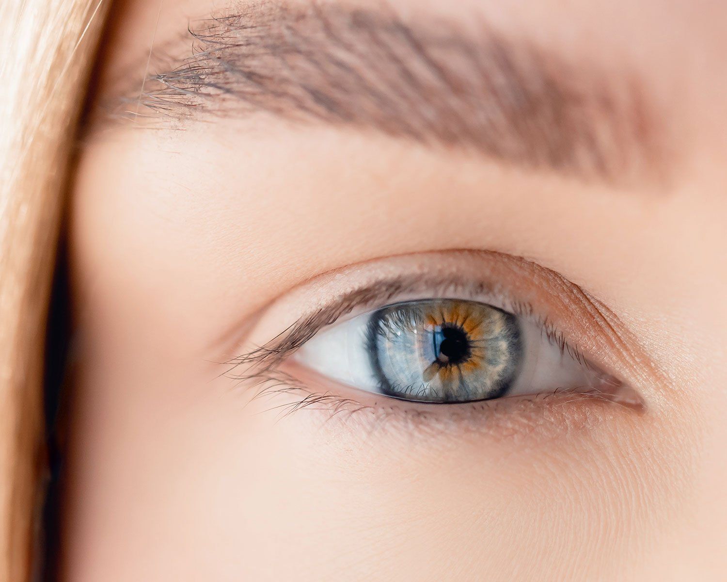 Wimpernverlängerung vorher-nachher
