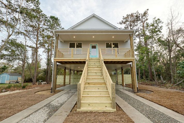 mb long construction, ground up construction, framing, siding, additions, Residential Contractor, Custom Home Builders, Residential Construction Contractors, Construction experts in Wilmington