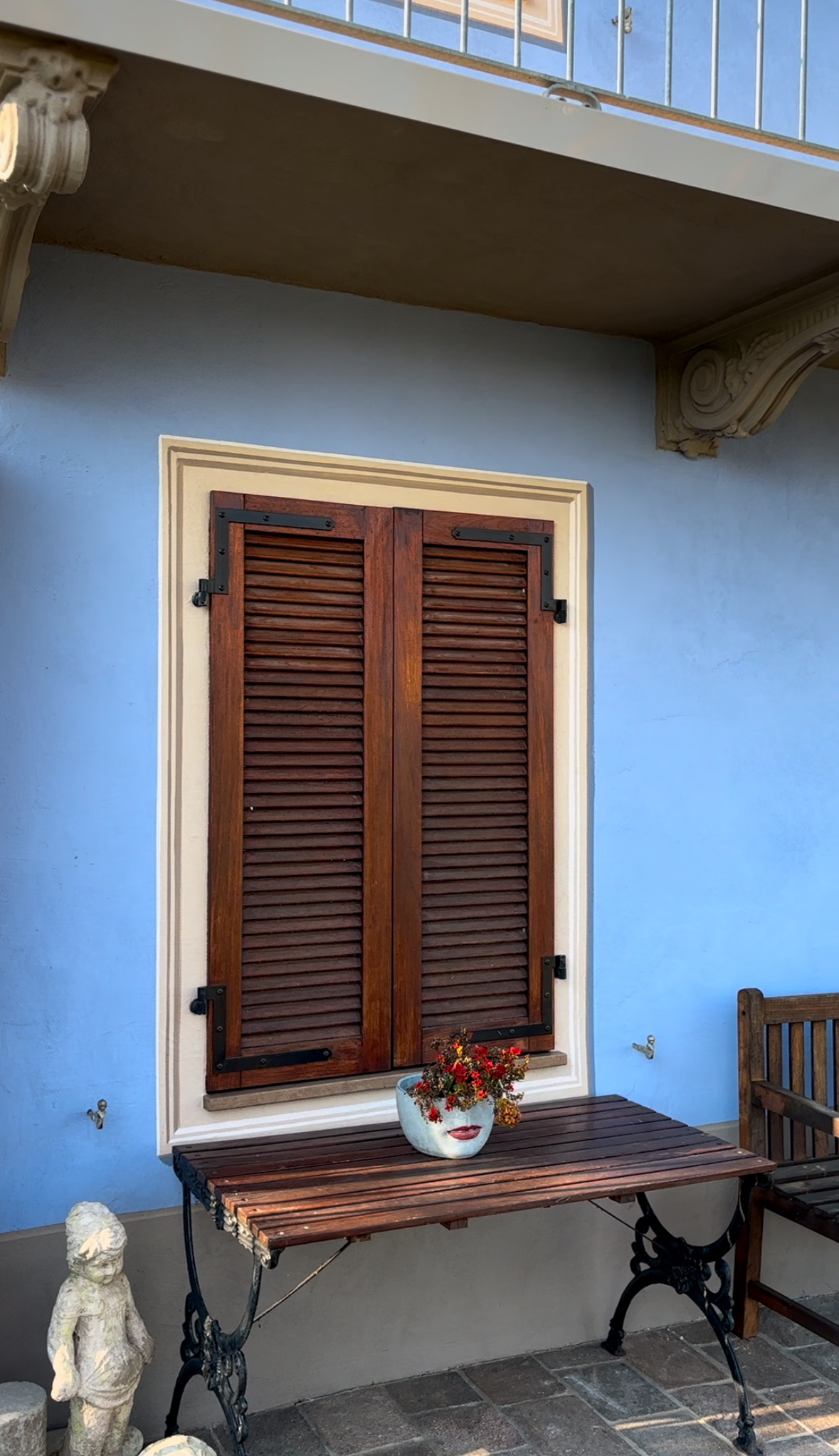 DECORAZIONE ARTISTICA ESTERNI FINTA CORNICE