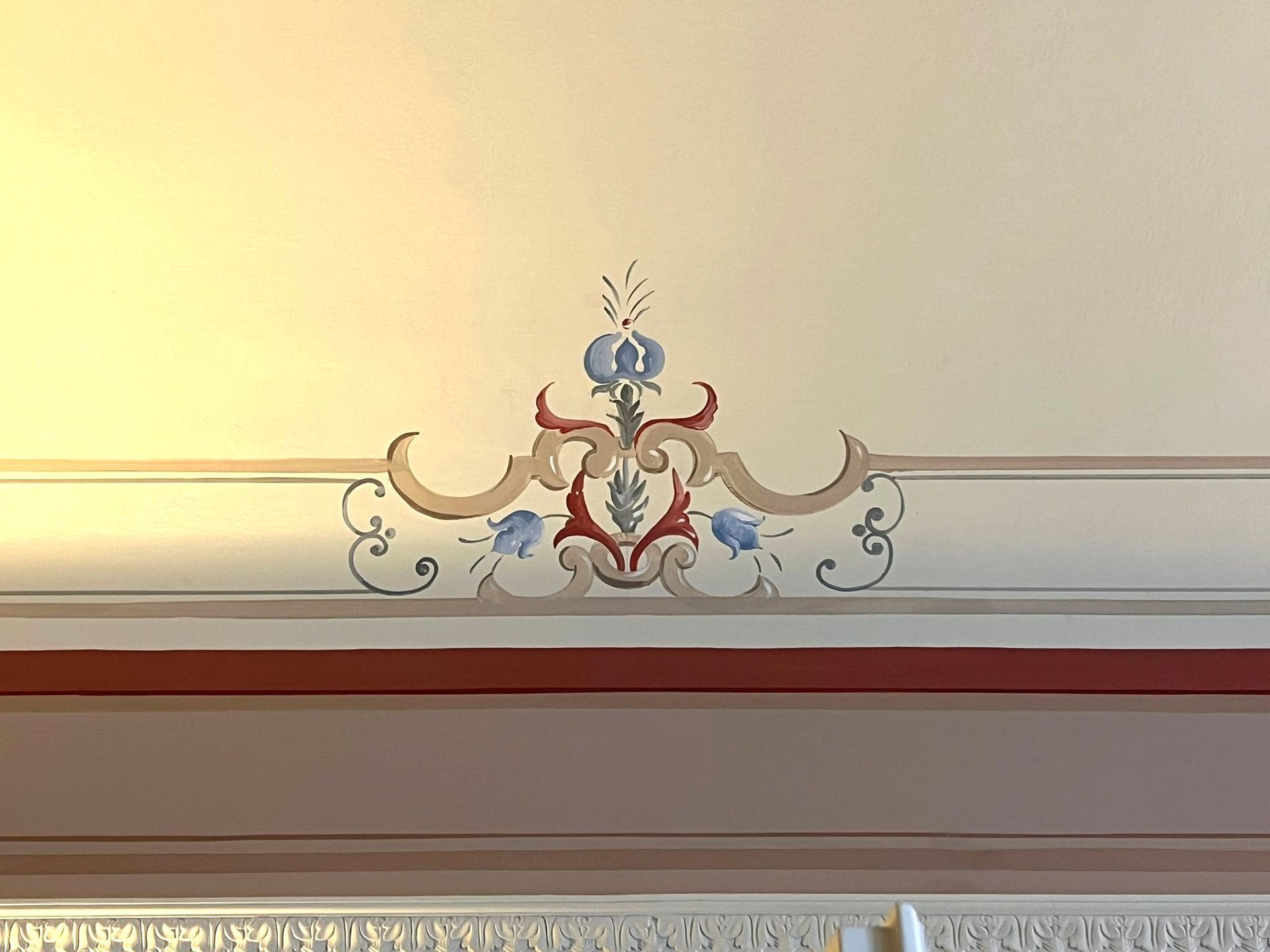 DECORAZIONE ARTISTICA DI INTERNI