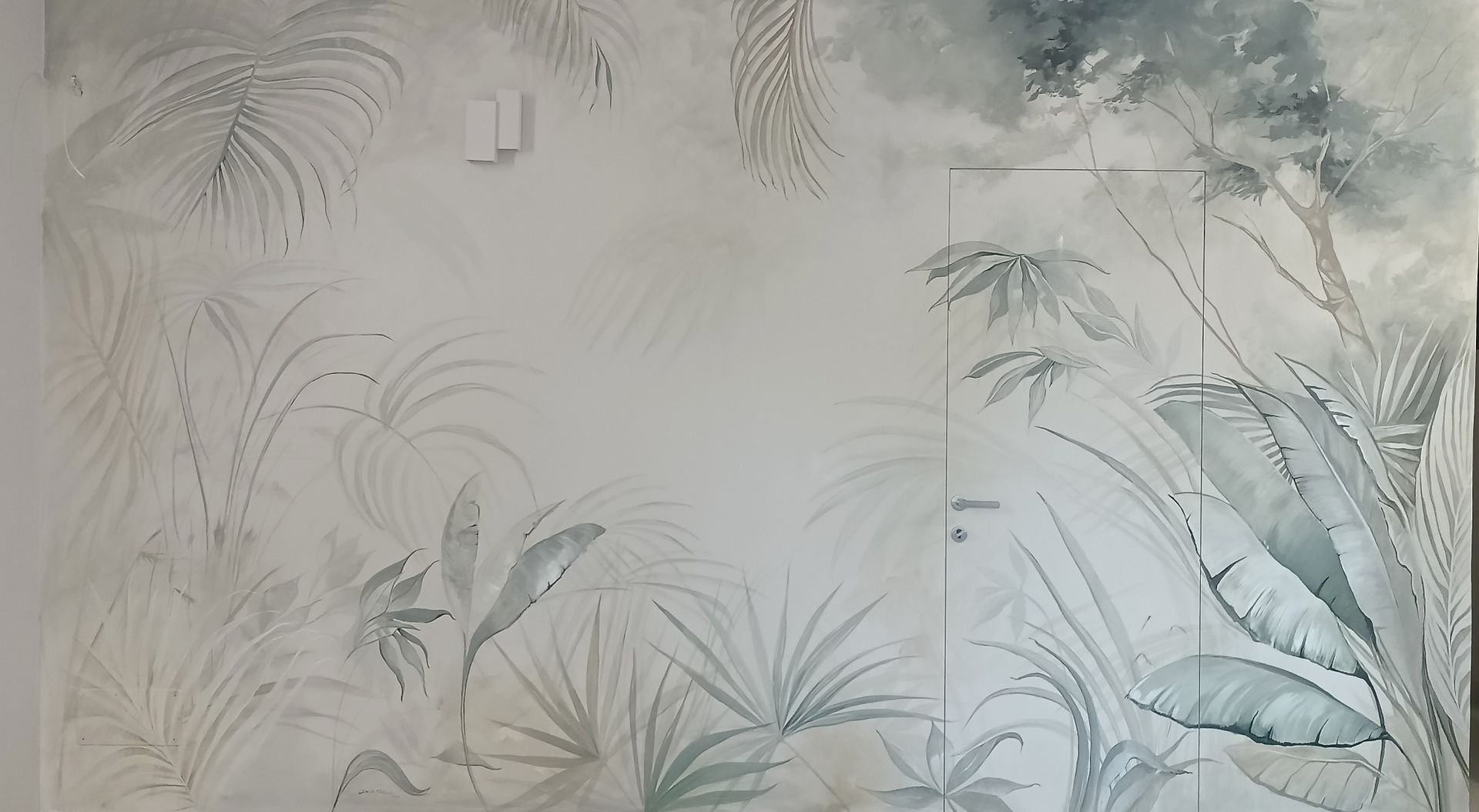 DECORAZIONE ARTISTICA INTERNI PARETE FOGLIE