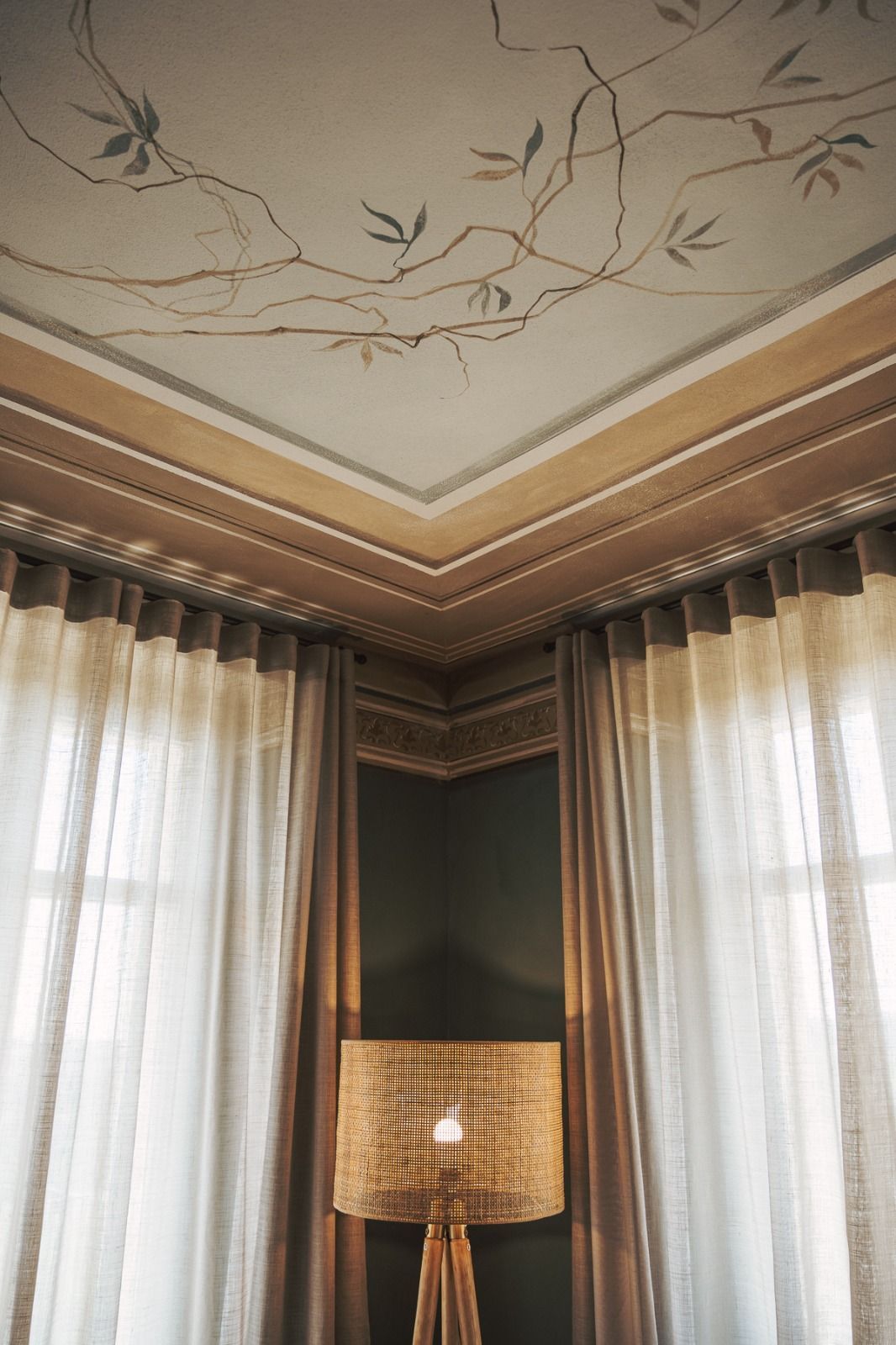 DECORAZIONE ARTISTICA INTERNI PARTICOLARE SOFFITTO