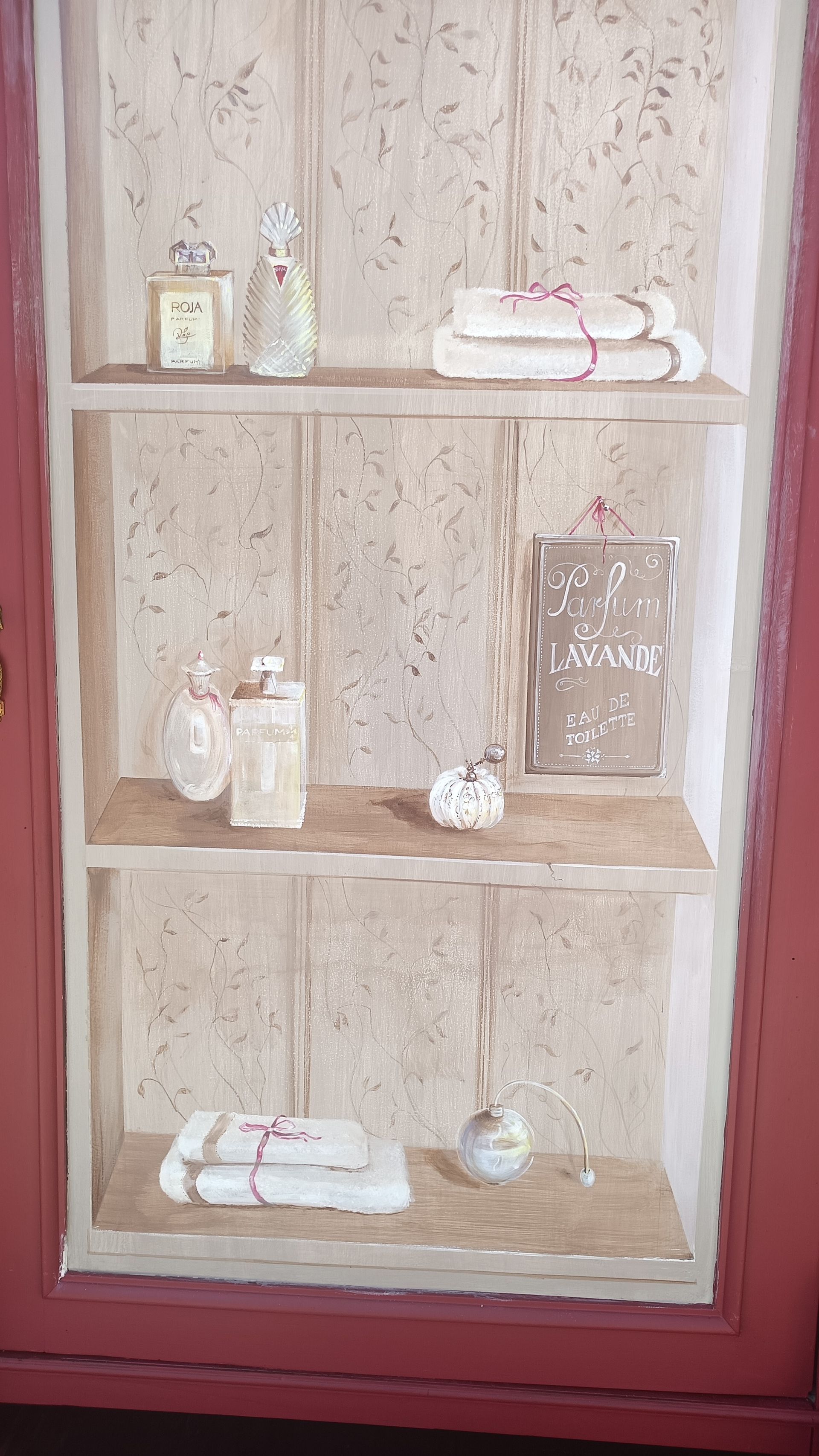 DECORAZIONE MOBILI