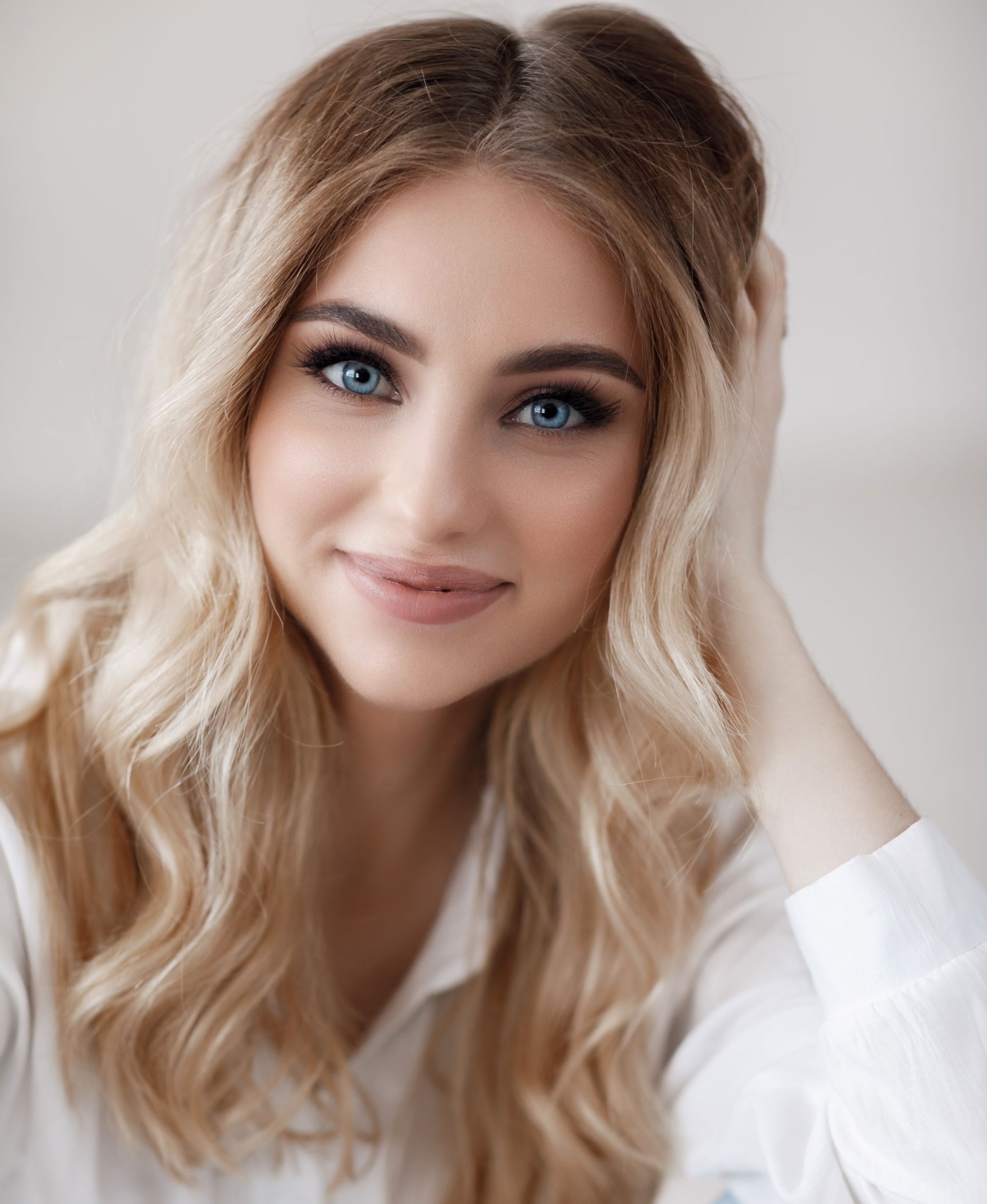 woman with thick eyebrows
