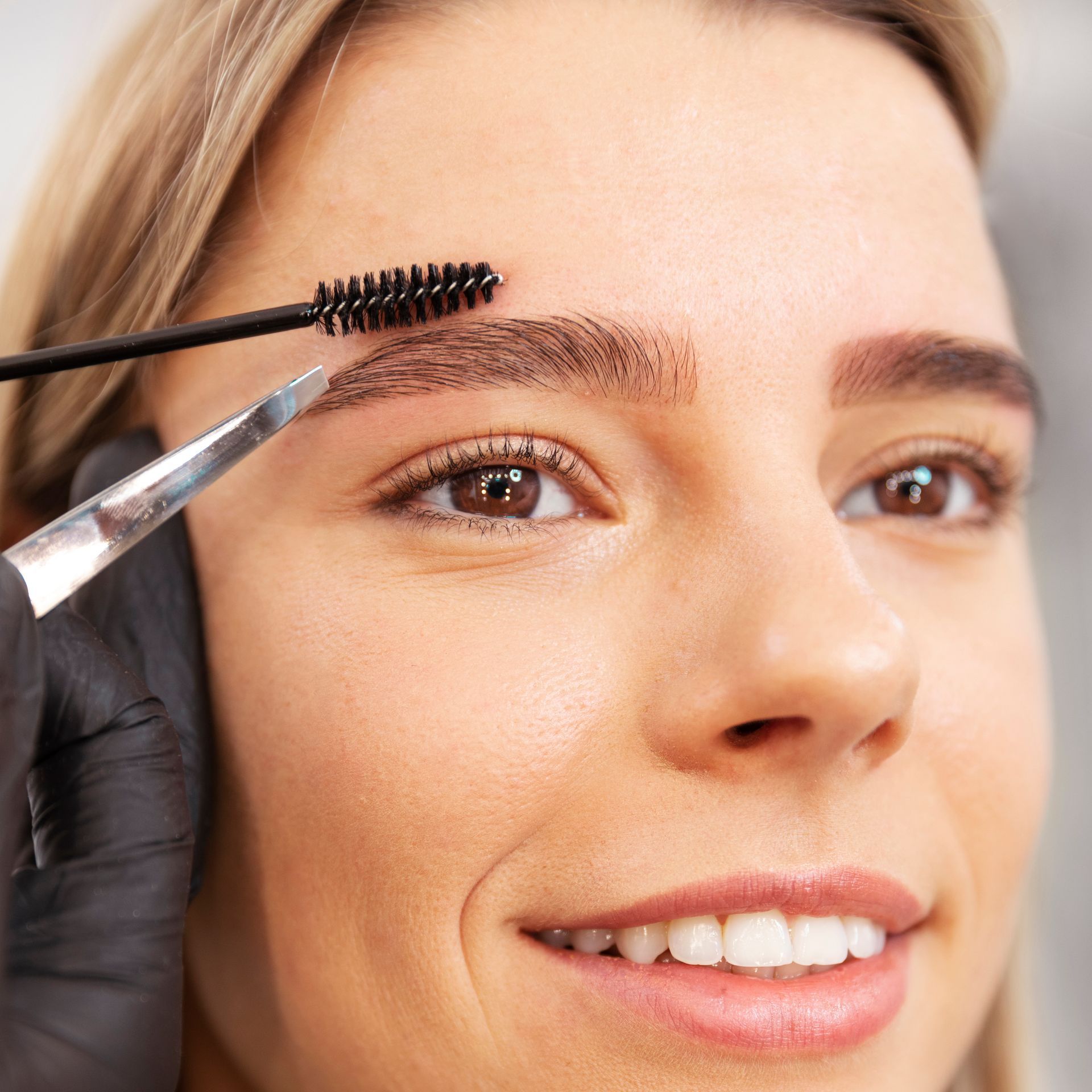woman getting microfeathering