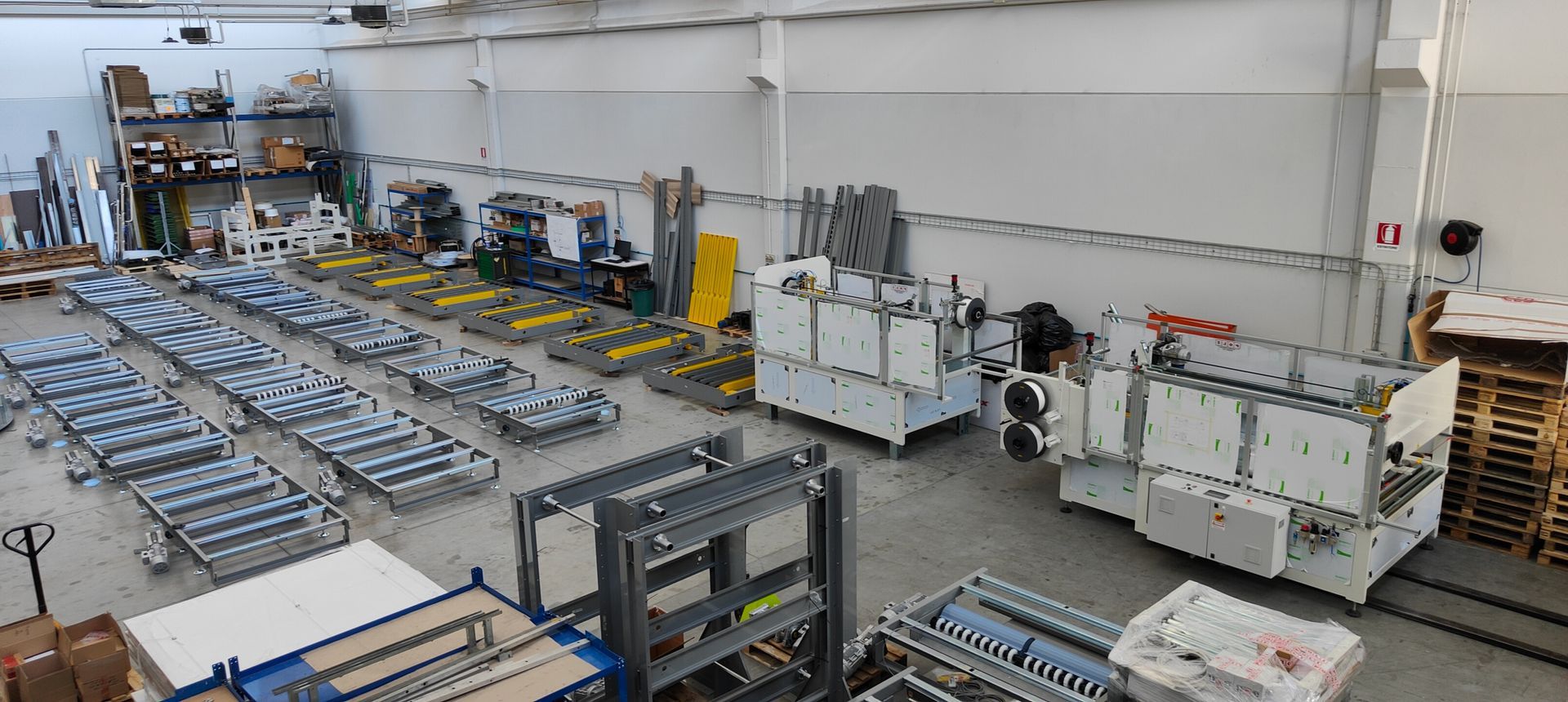 Dettaglio tecnico di una macchina in produzione