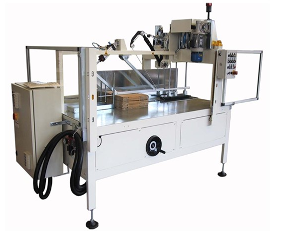 Linea di imballaggio con legapacchi inline integrata