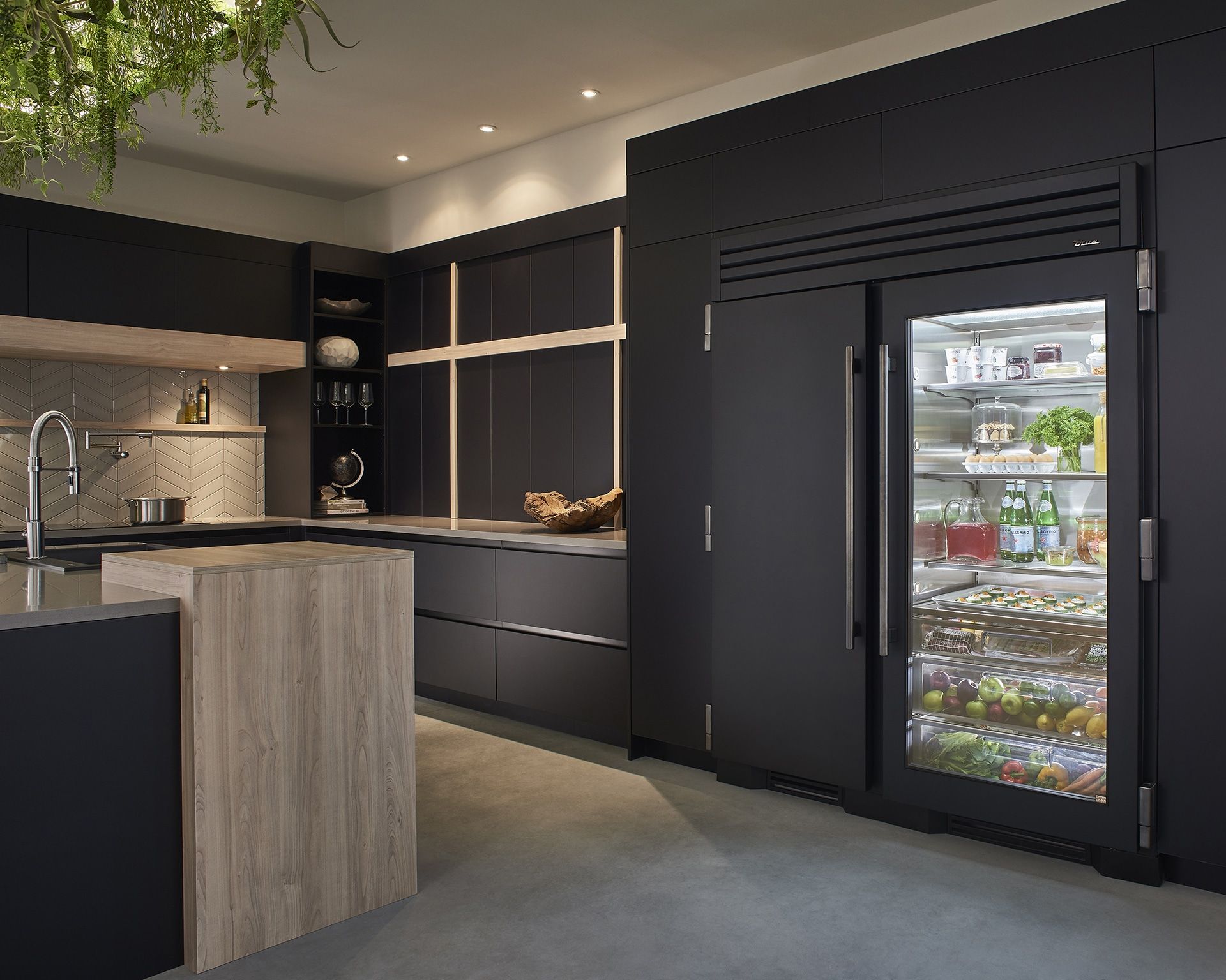 A True Single Door Column Refrigerator