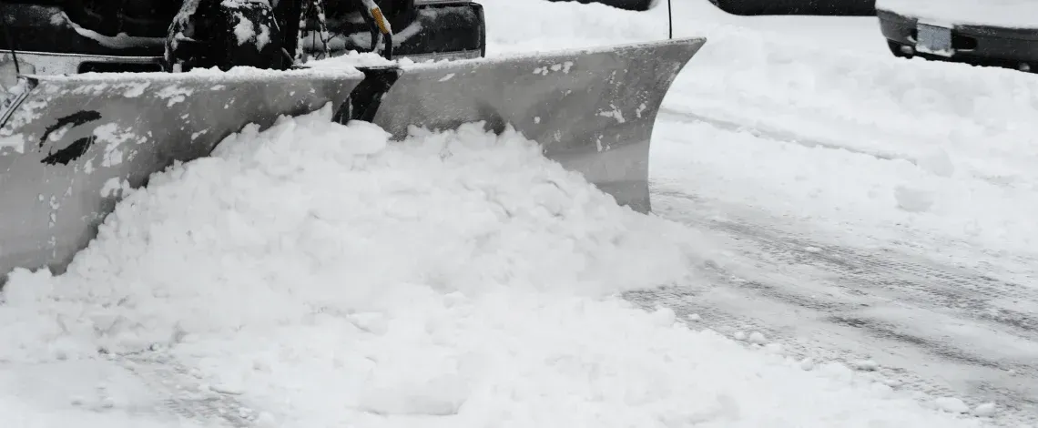 choosing a reliable snow removal company bowie md