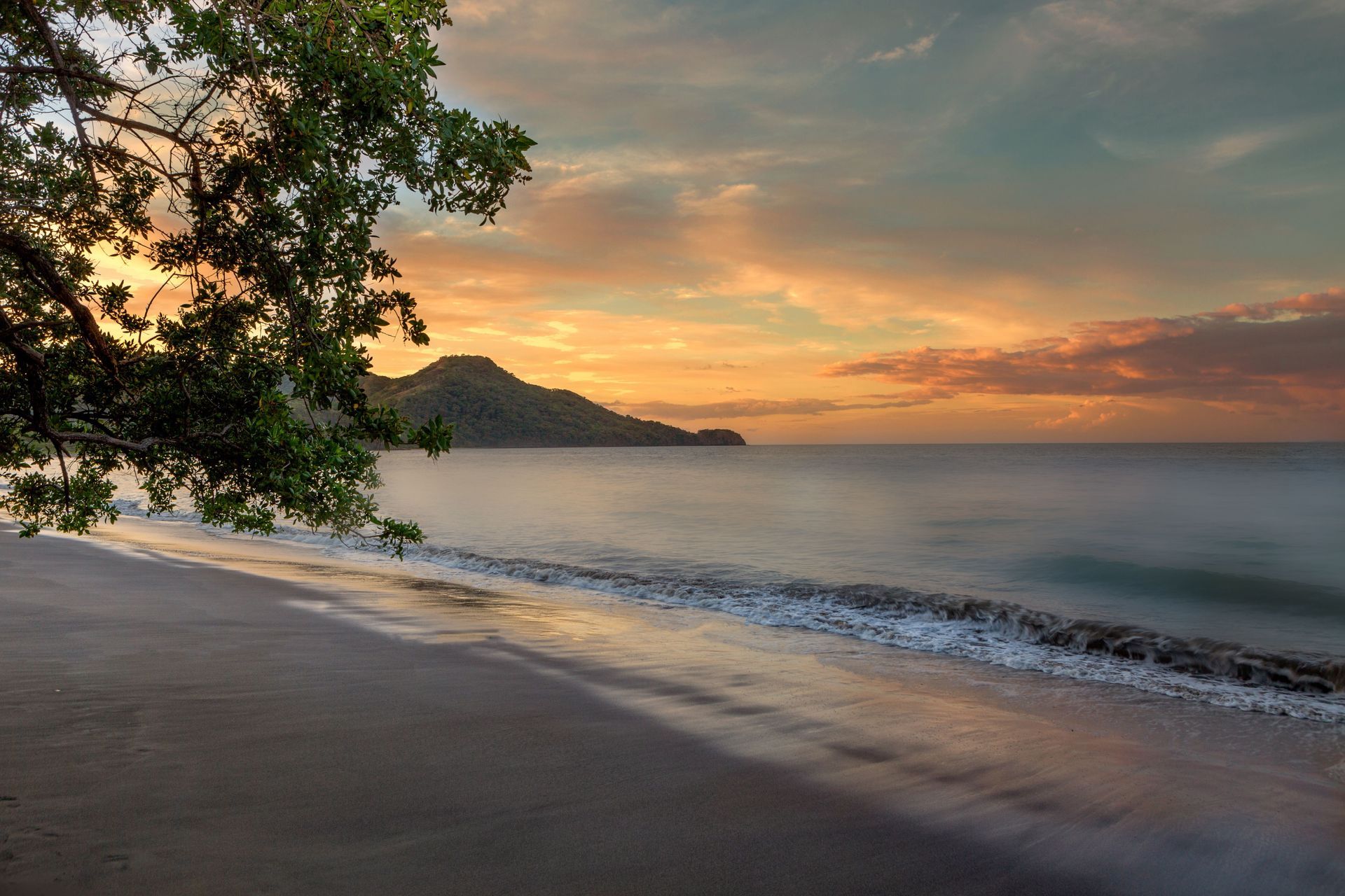 Playa Flamingo Costa Rica beach at sunset, gateway to private excursions and Pacific adventures 