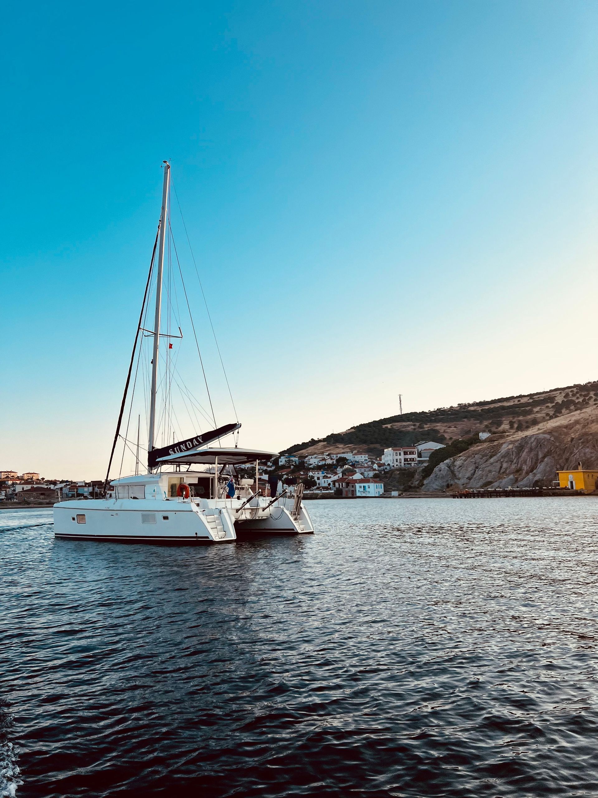 Private Catamaran Tour sailing along Guanacaste's Pacific coastline in Costa Rica with Tropic Transf