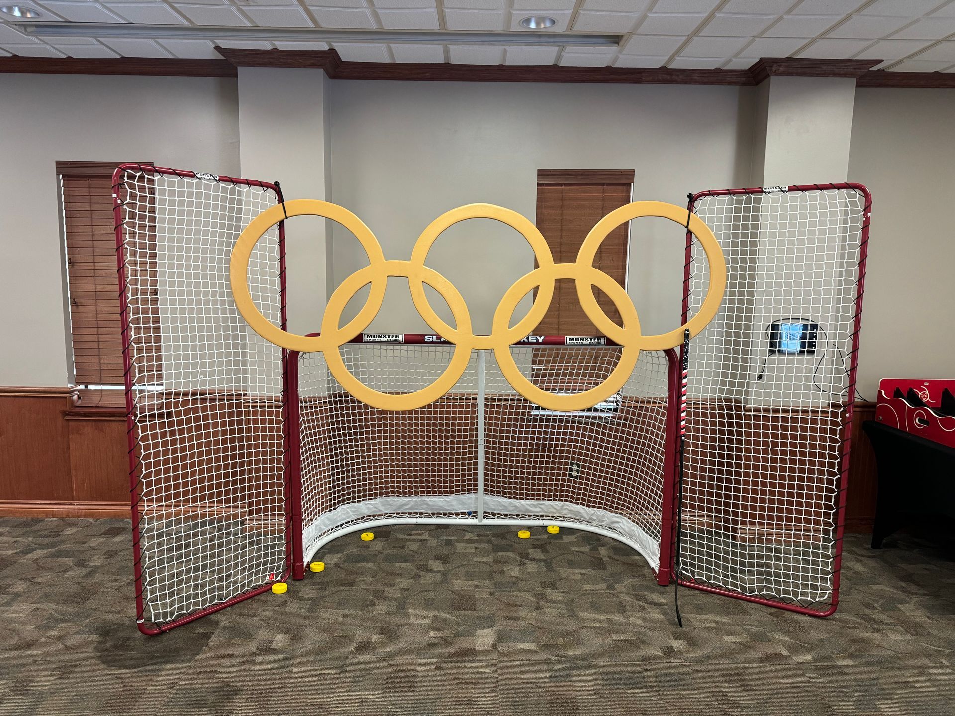  Hockey slapshot challenge.