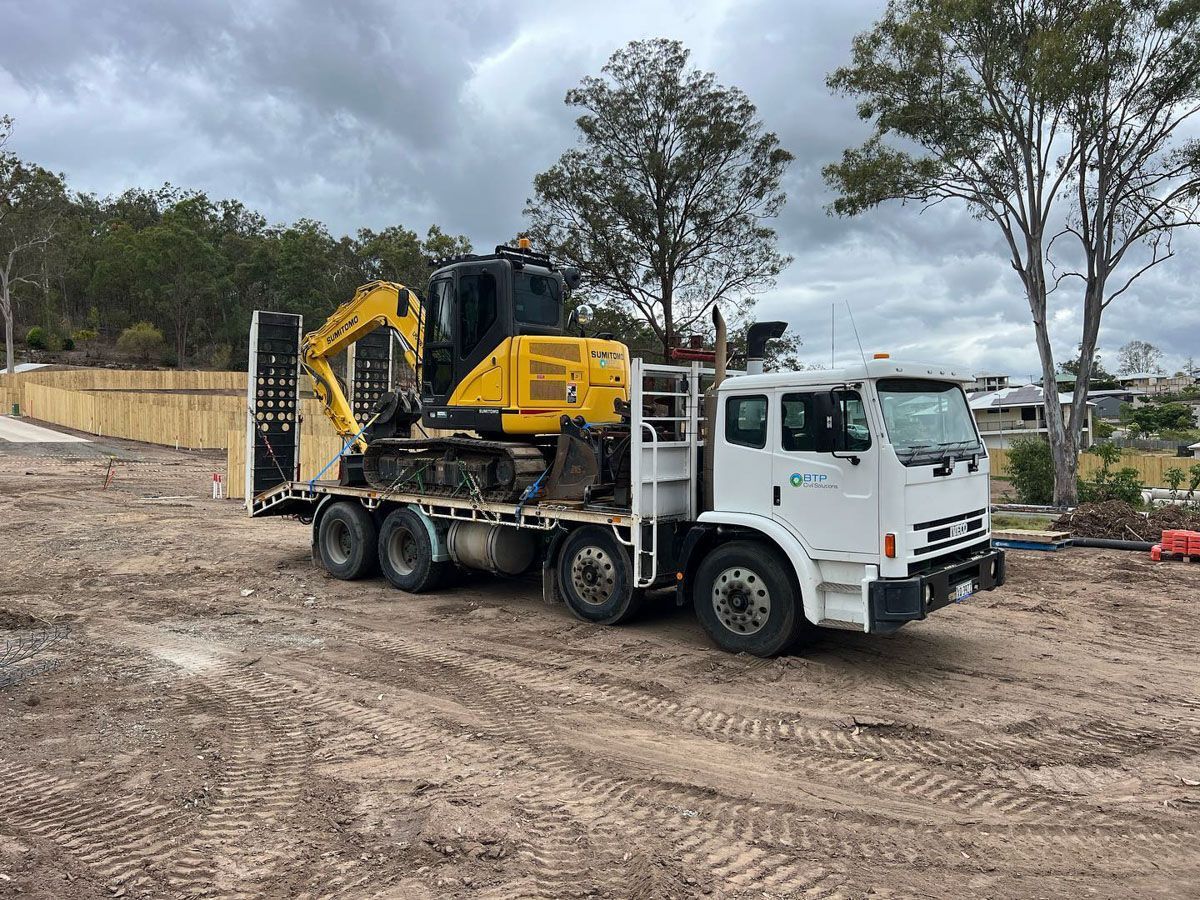Excavator Trailer For Hire