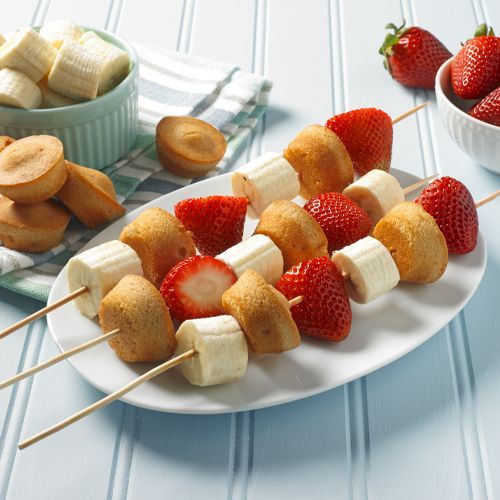 honey bun mini muffins on a kabob with fresh fruit