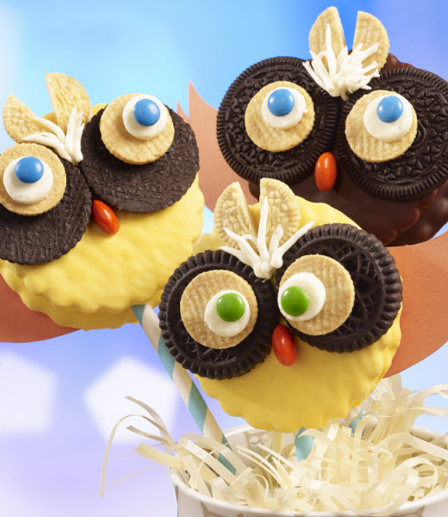 banana marshmallow pies decorated as owls