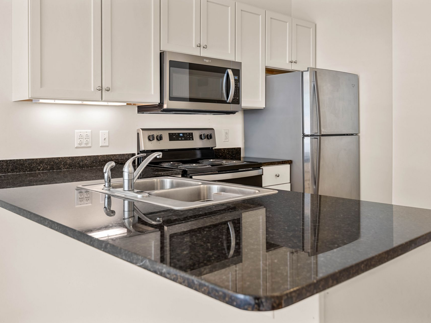 Clean Empty Room - Apartments in Essex Junction, VT Clean Empty Room - Apartments in Essex Junction, VT