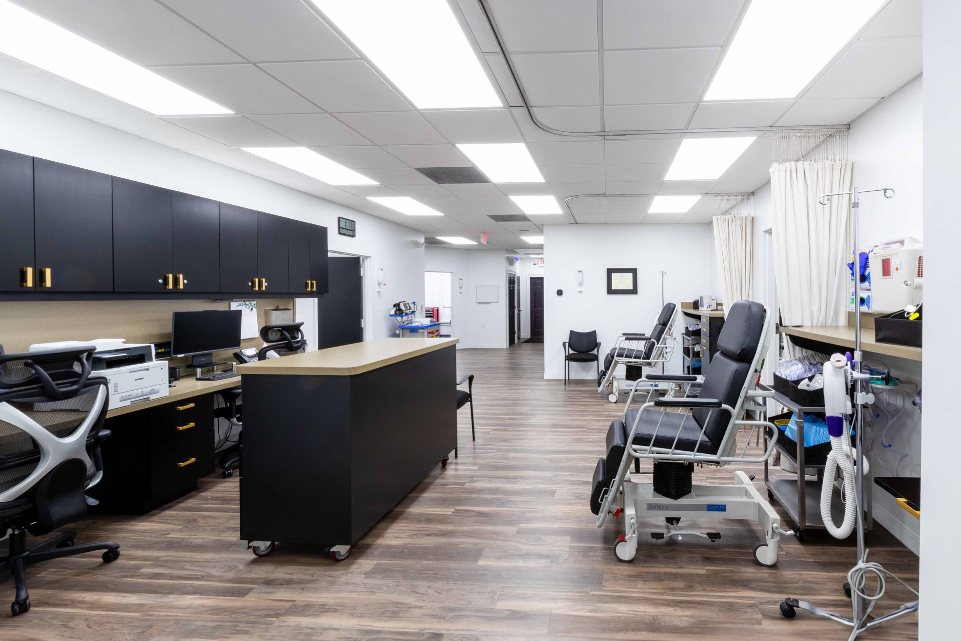 Plastic Surgery Center of the South surgery suite equipment and setup