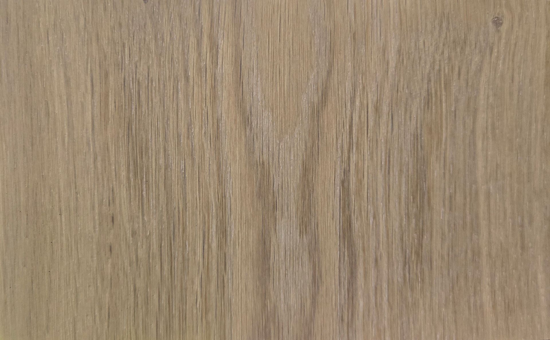 Primer plano de la textura de la veta de la madera de color marrón claro con vetas verticales.
