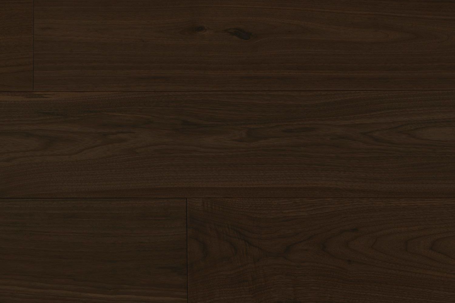 Suelo de tablones de madera de color marrón oscuro con vetas y juntas visibles.