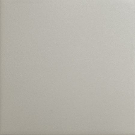 Pared lisa de color gris claro o superficie en blanco.