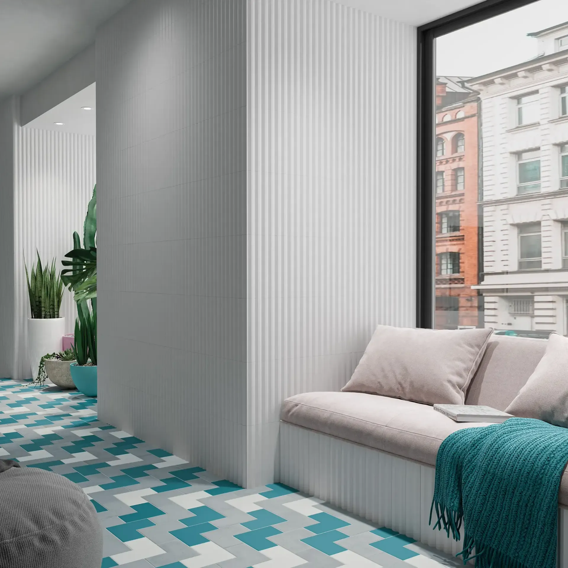 Sala de estar moderna y luminosa con alfombra geométrica color turquesa, paredes blancas y un sofá junto a una gran ventana.