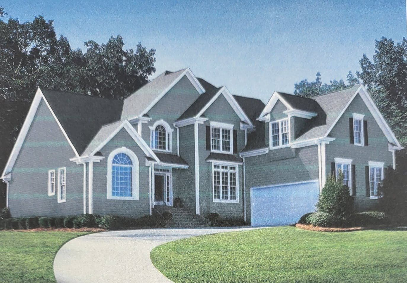 House with Yellow Vinyl Siding – Parksville, MD – Harview Roofing & Home Improvement
