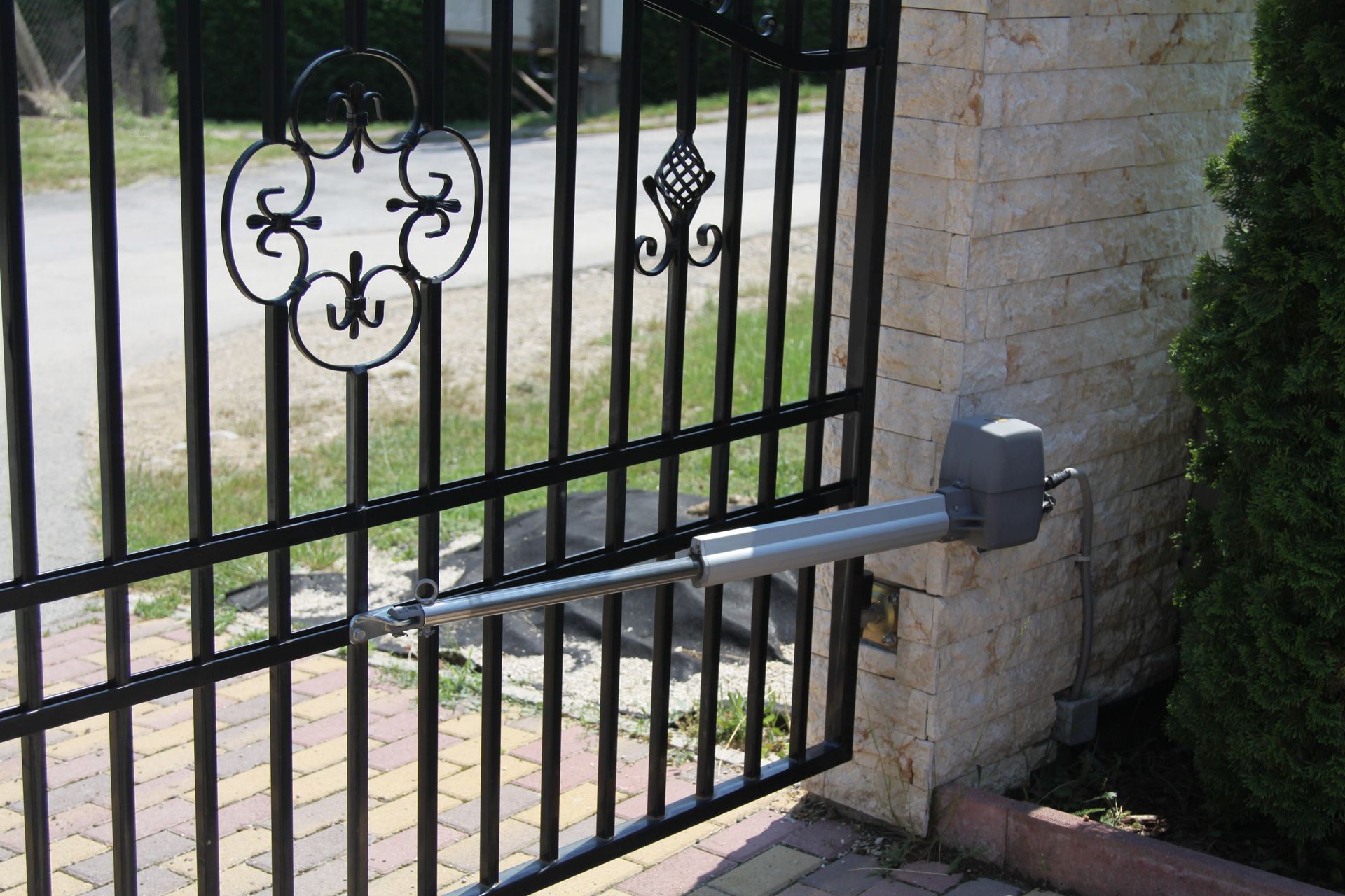 Wrought iron gate installation by Canyon Fence Co. in Tucson, AZ