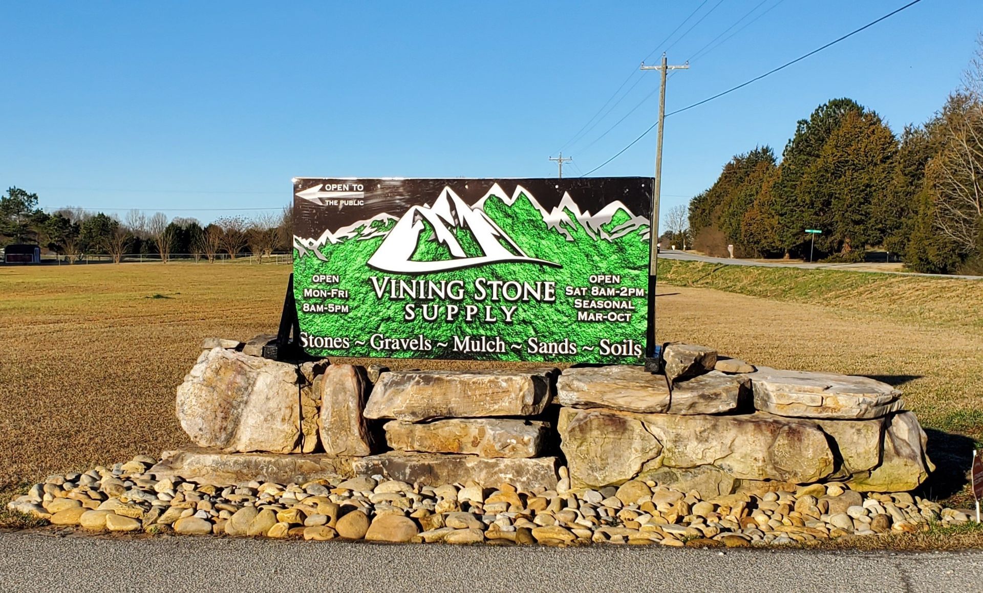 Vining Stone Landscape and Masonry Supply in Sharpsburg, GA
