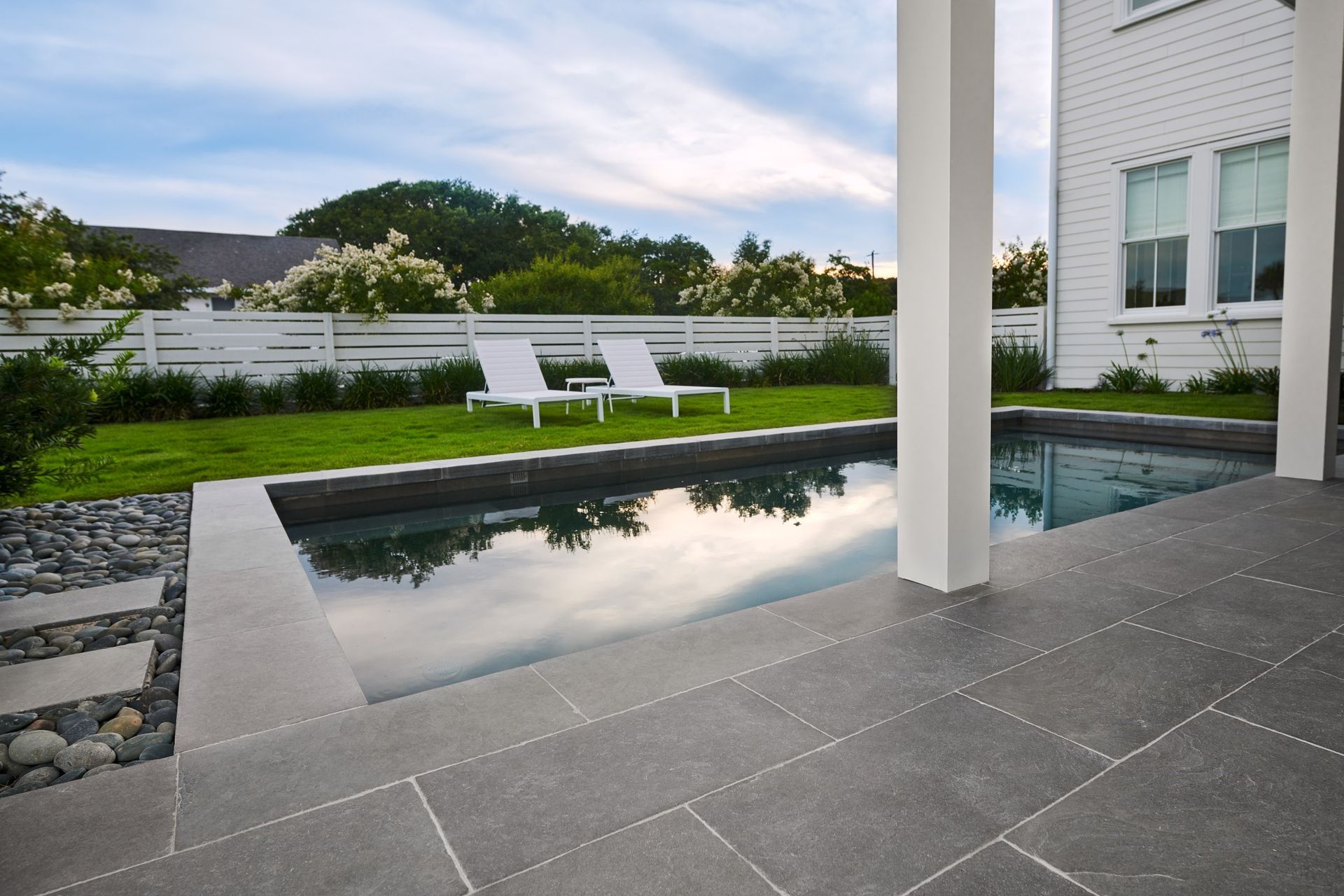 SavStone Harbour Grey Limestone Pool Paver