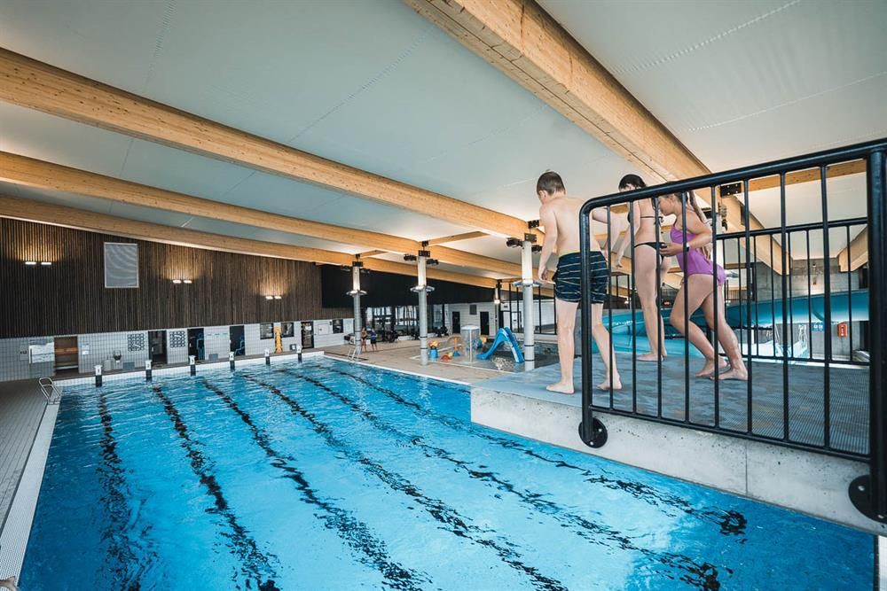 Hardangerbadet svimming facility in Øystese besides Hardangerfjord hotel.