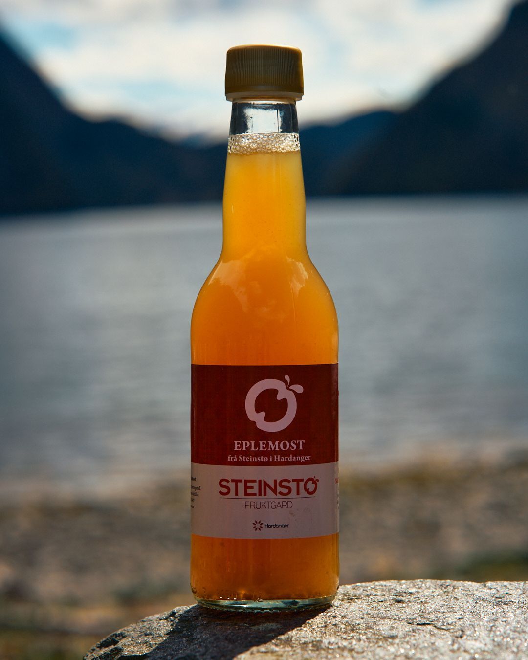 Apple juice from Steinstø fruit farm. Photo: Tor Hveem
