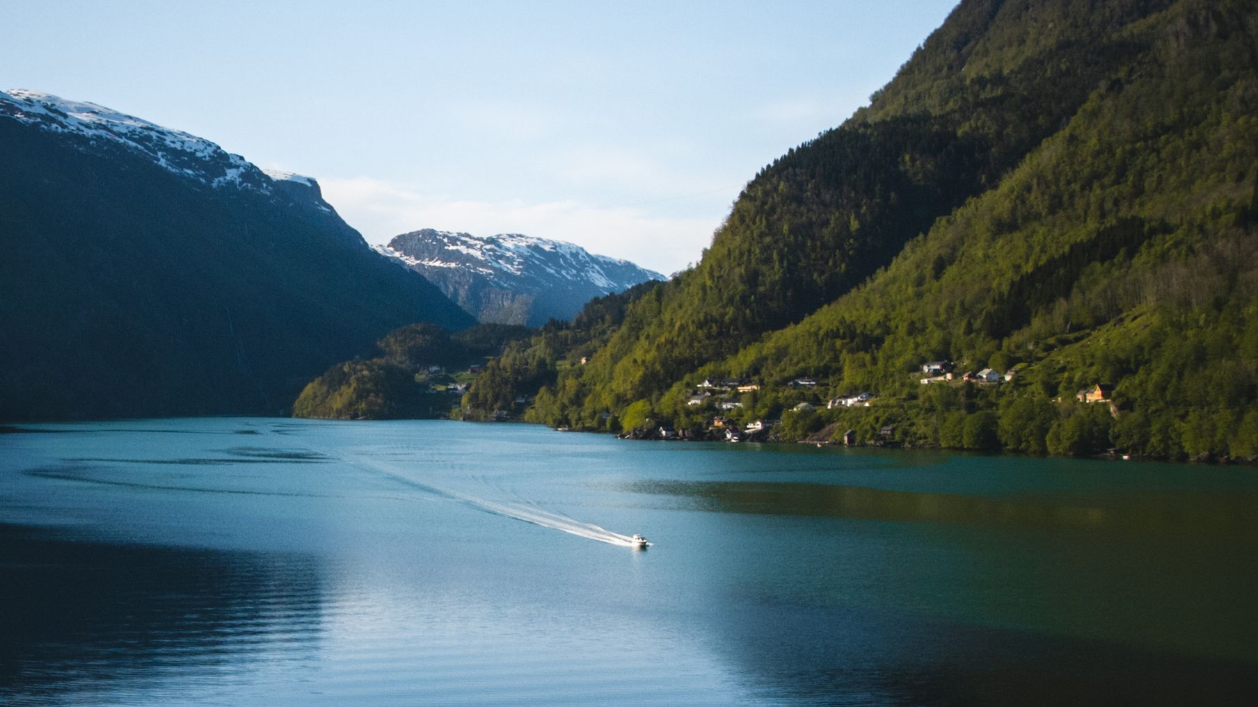 Springtime in Fyksesund, the most narrow branch of the Hardangerfjord
