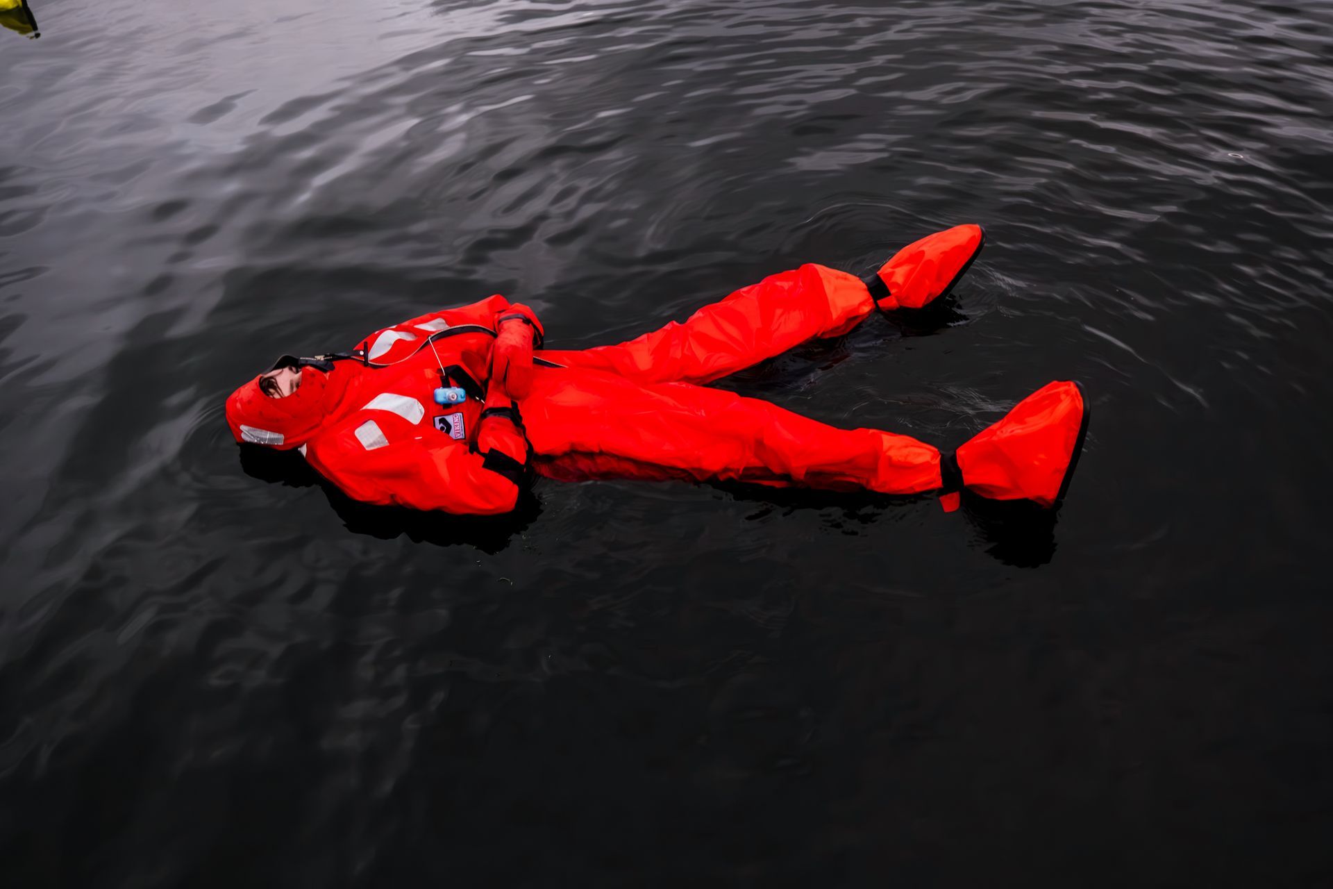 People doing Fjord Floating in the Hardangerfjord