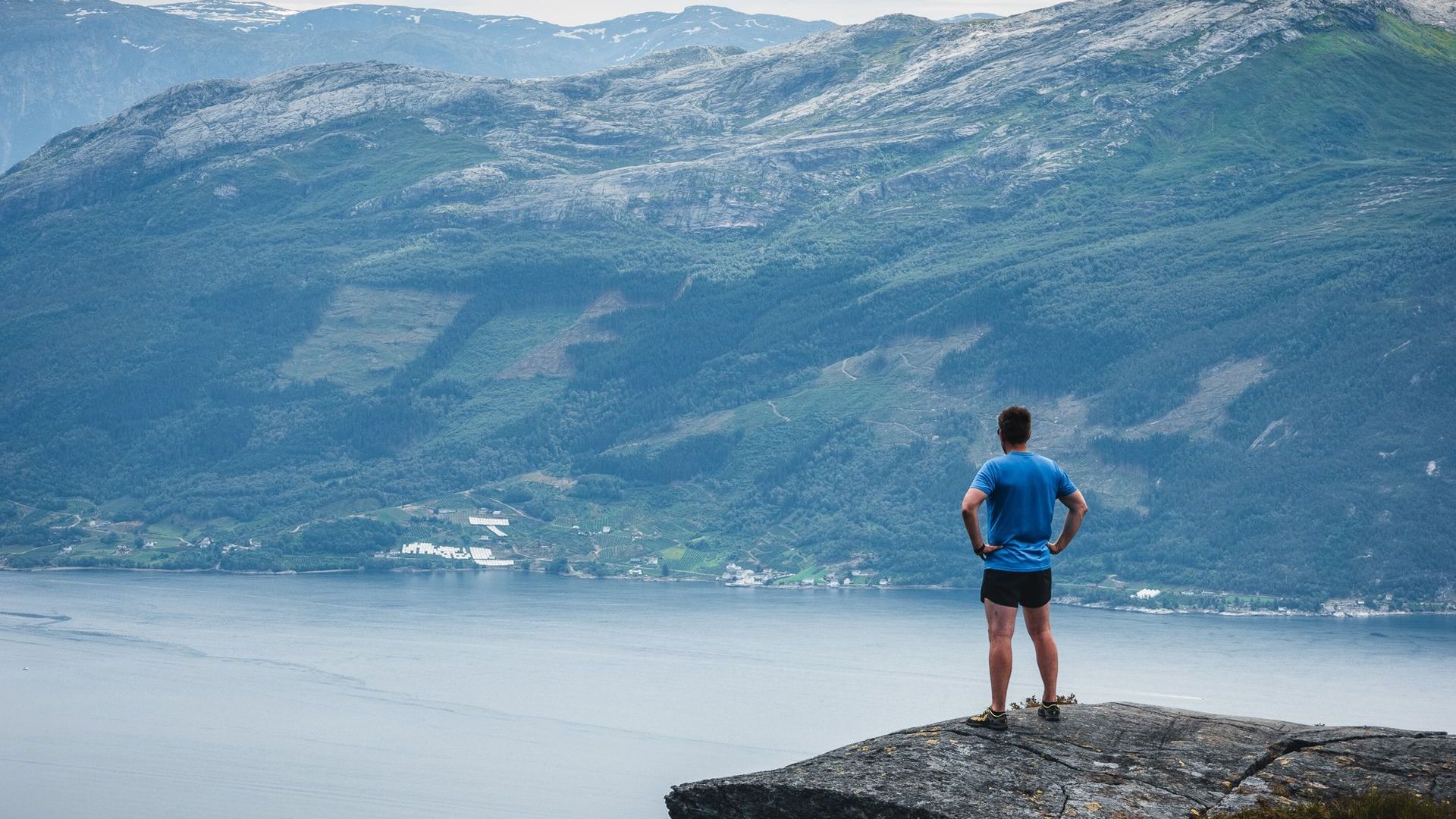 A guy at a local viewpoint along the Hardangerfjord.