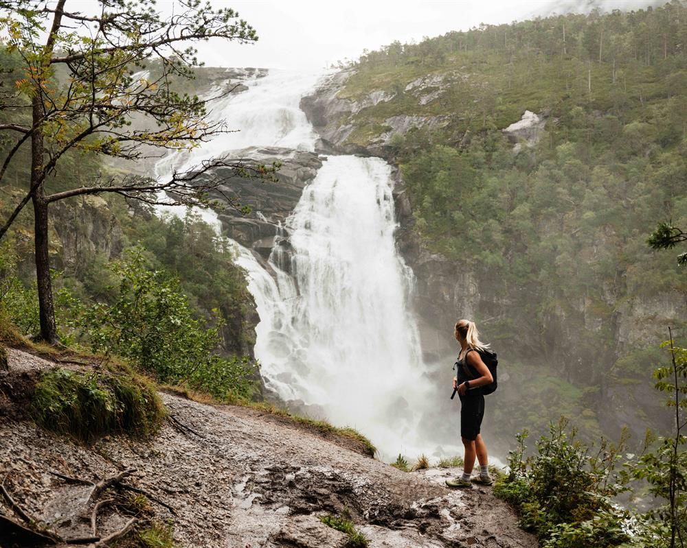 Husedalen waterfall, Kinsarvik.
Copyright Visit Hardangerfjord