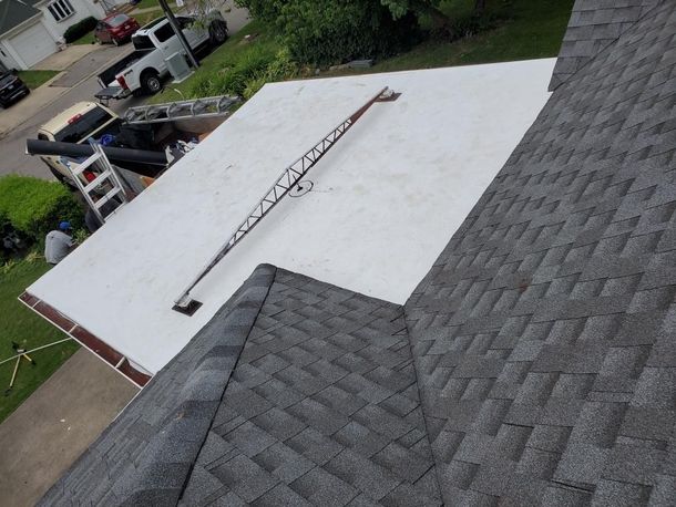 Shingle roofing in Kankakee, IL