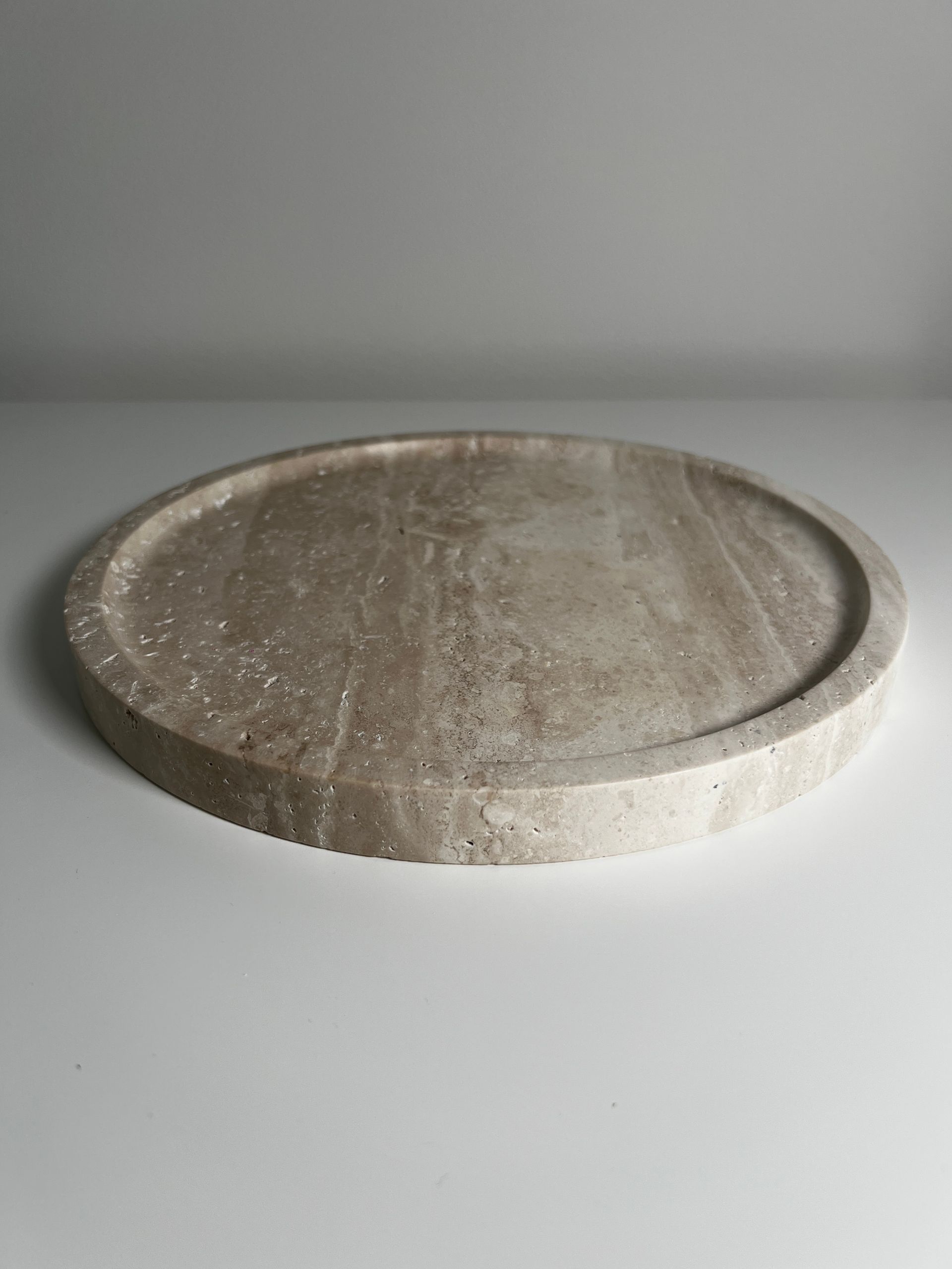 Travertine Plate 'Luna' L