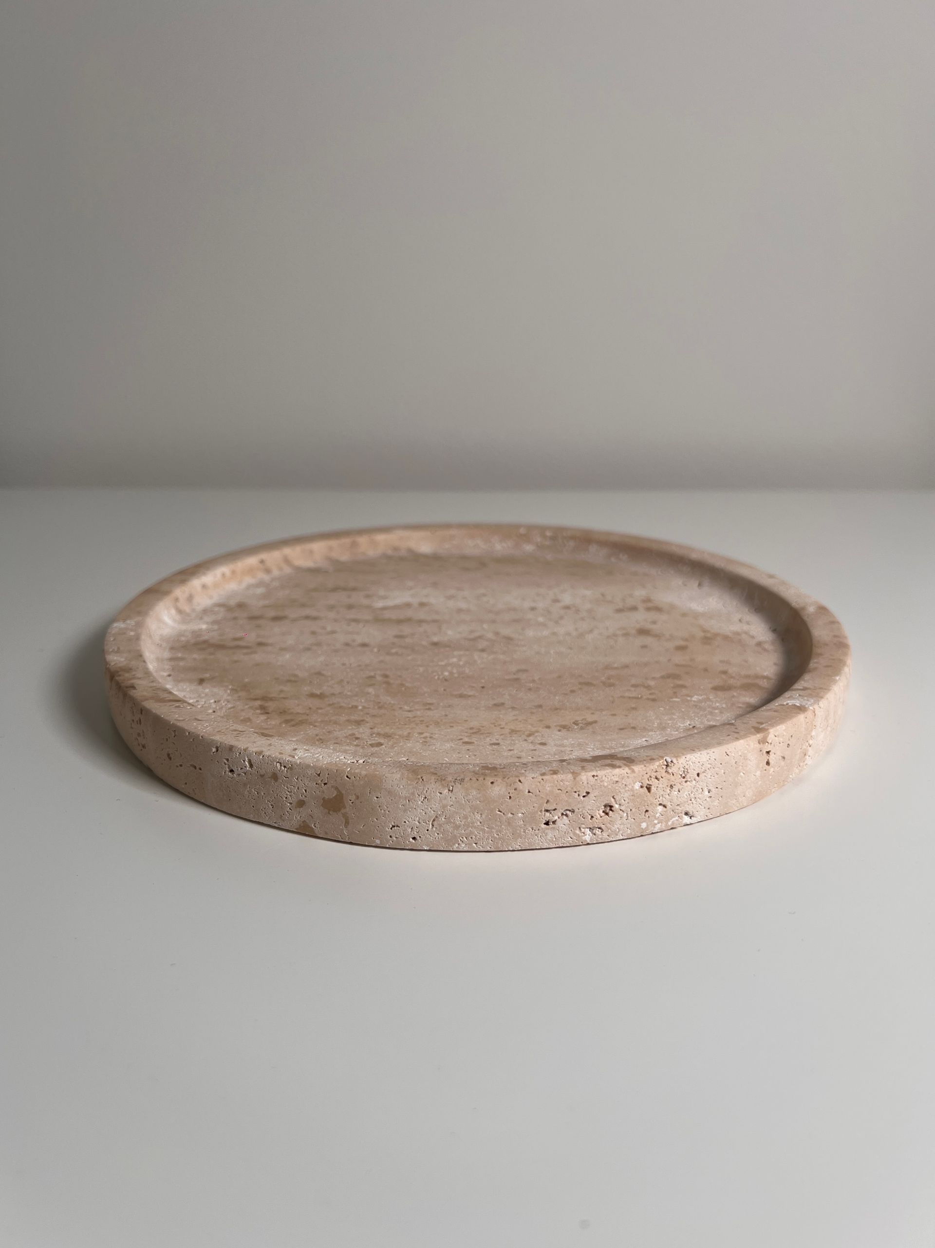 Travertine Plate 'Luna' M