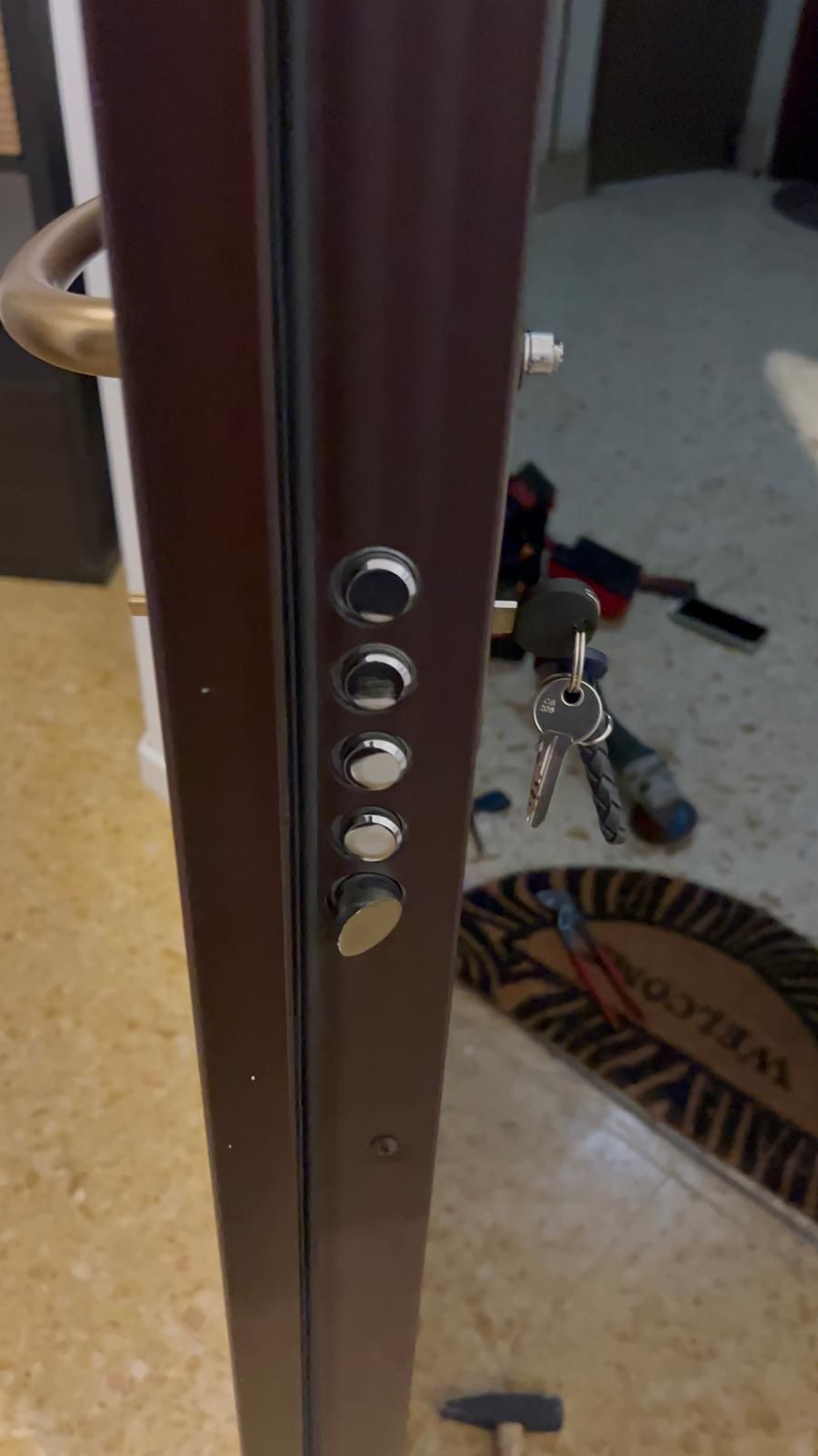 apertura porte blindate ad Alassio con Fabbro Multiservice