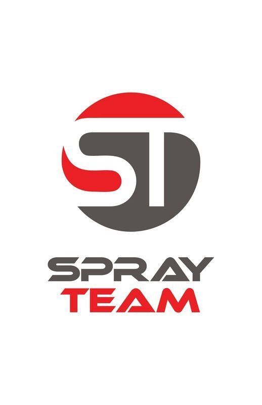 Logo Spray Team con lettere ST stilizzate rosse e grigie sopra la scritta