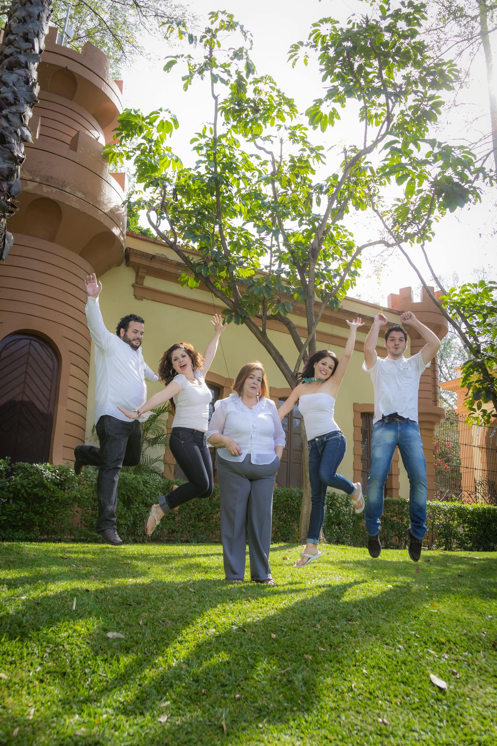FAMILY PLAN UP TO 4 MEMBERS