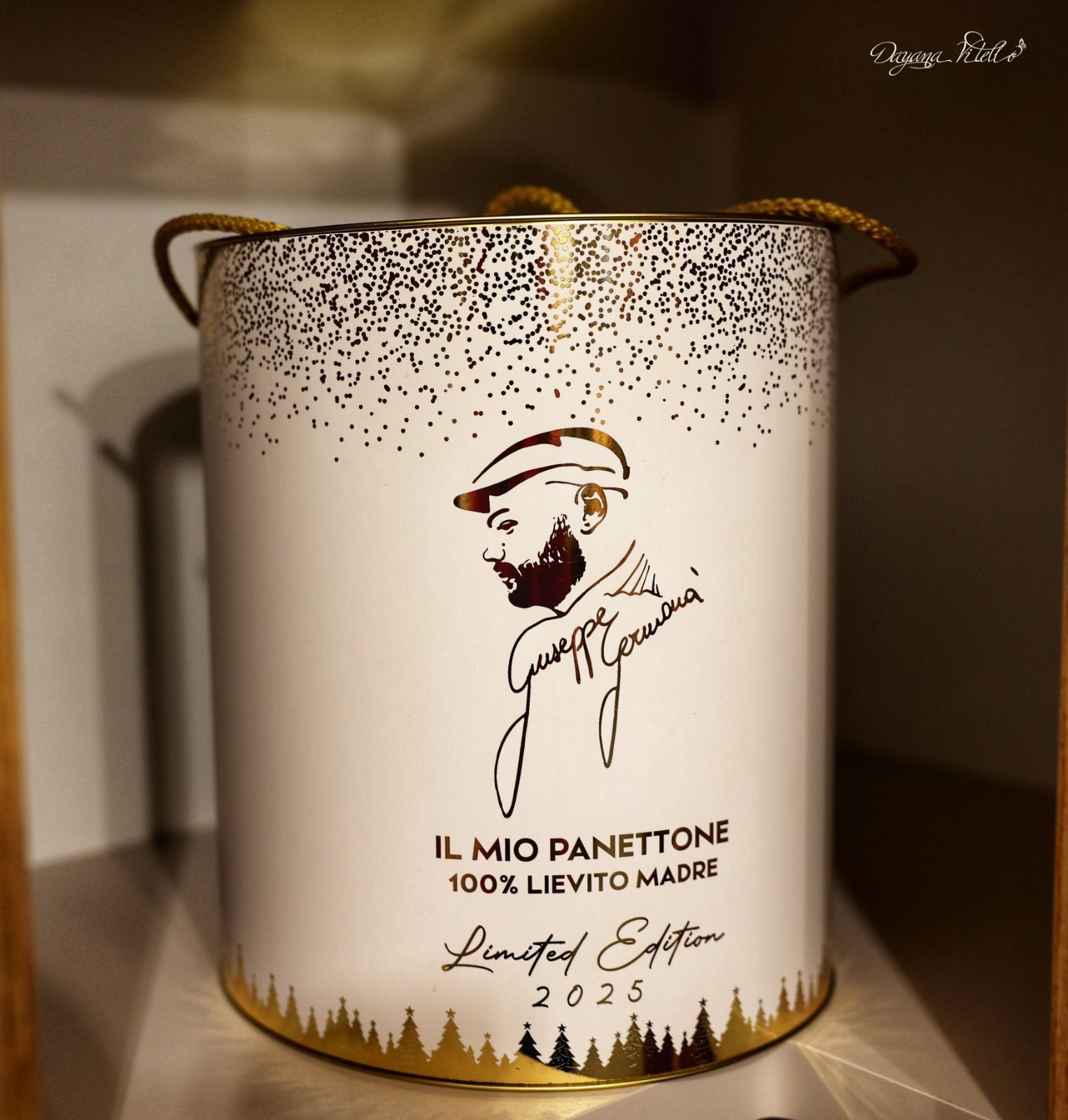 Scatola regalo in metallo bianco per 