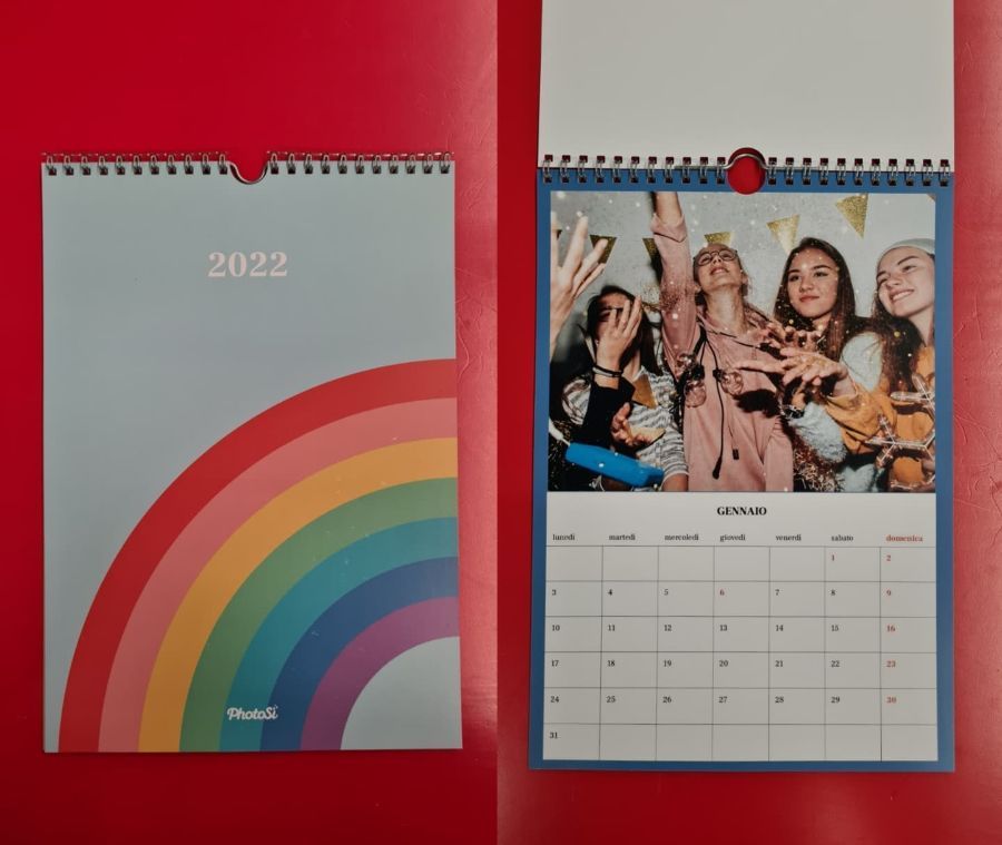 calendario personalizzato con disegni e foto