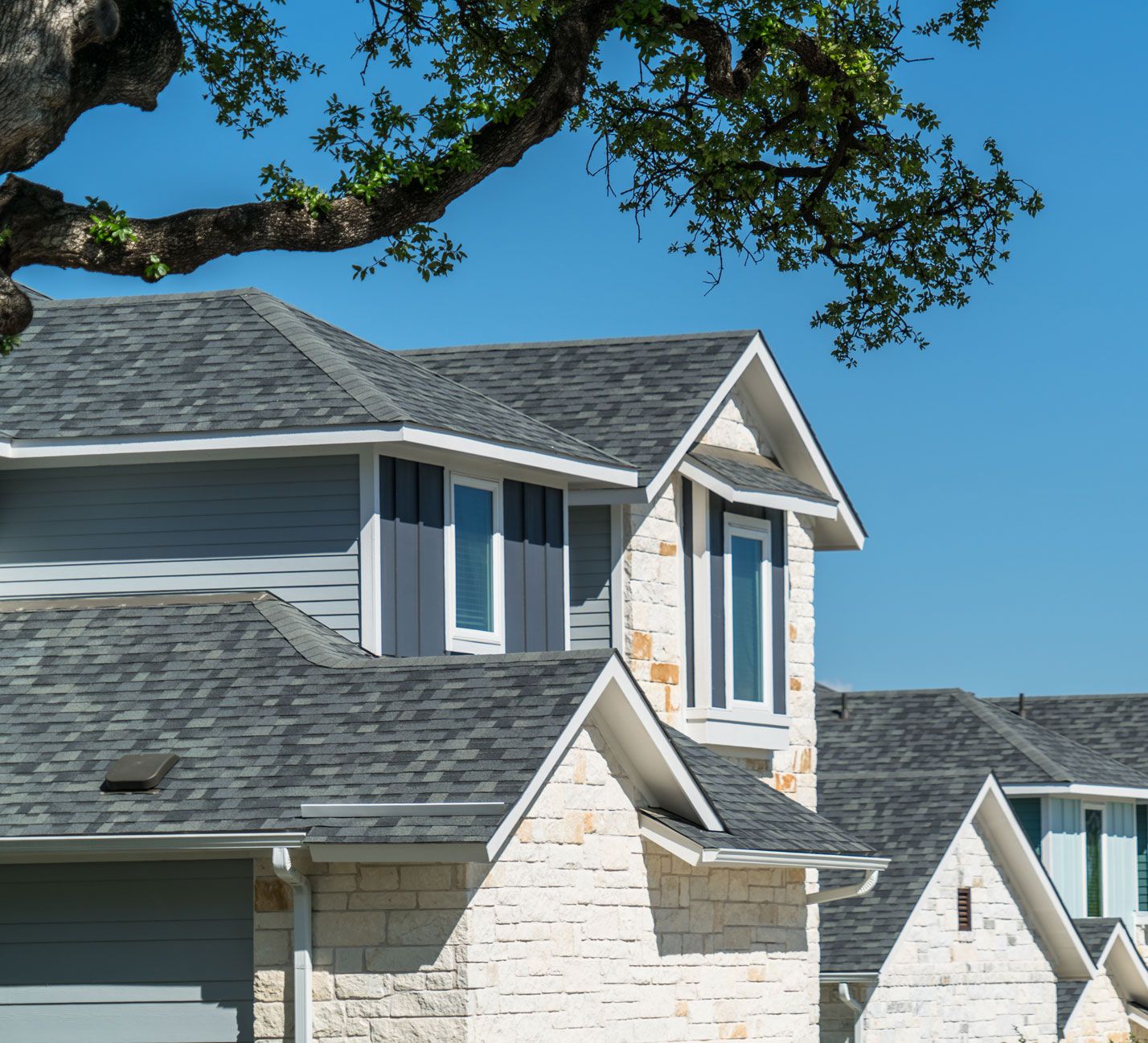 Metal Roof & Shingles Installation Jefferson City MO