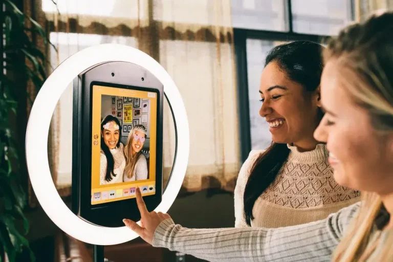 Portable photo booth behind the scence