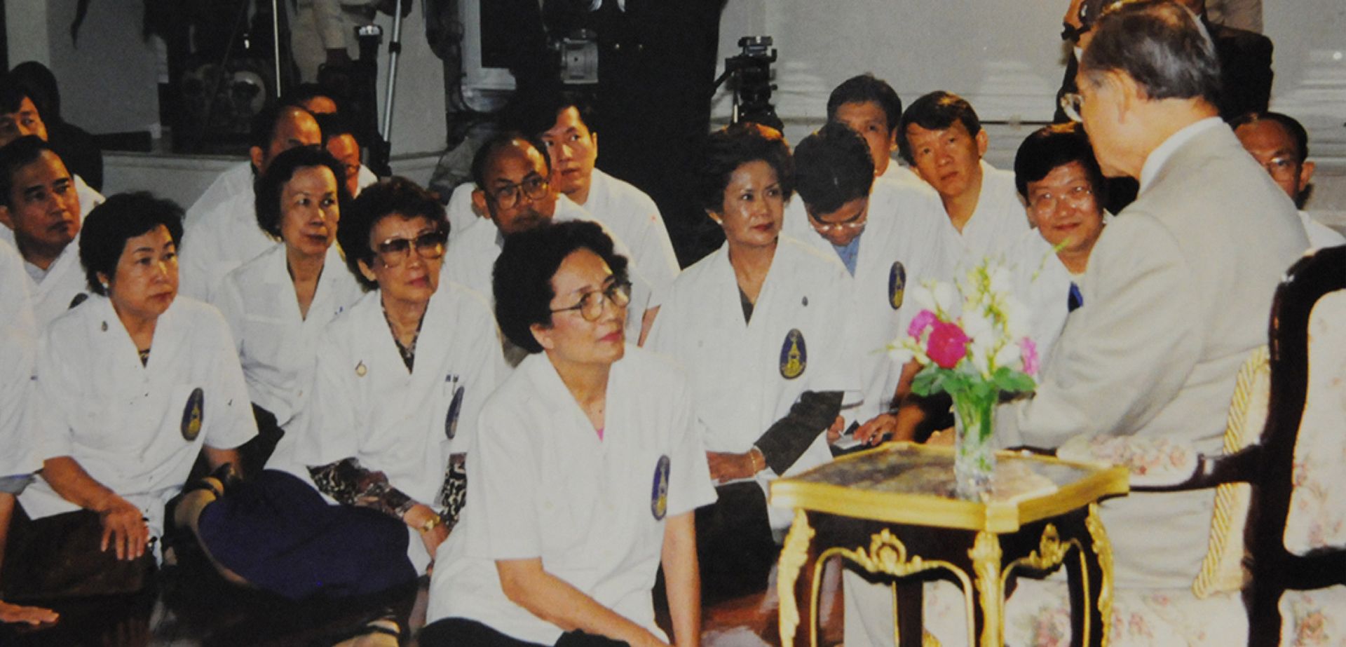 ผู้อำนวยการ หน่วยทันตกรรมพระราชทาน ในพระบรมราชูปถัมภ์