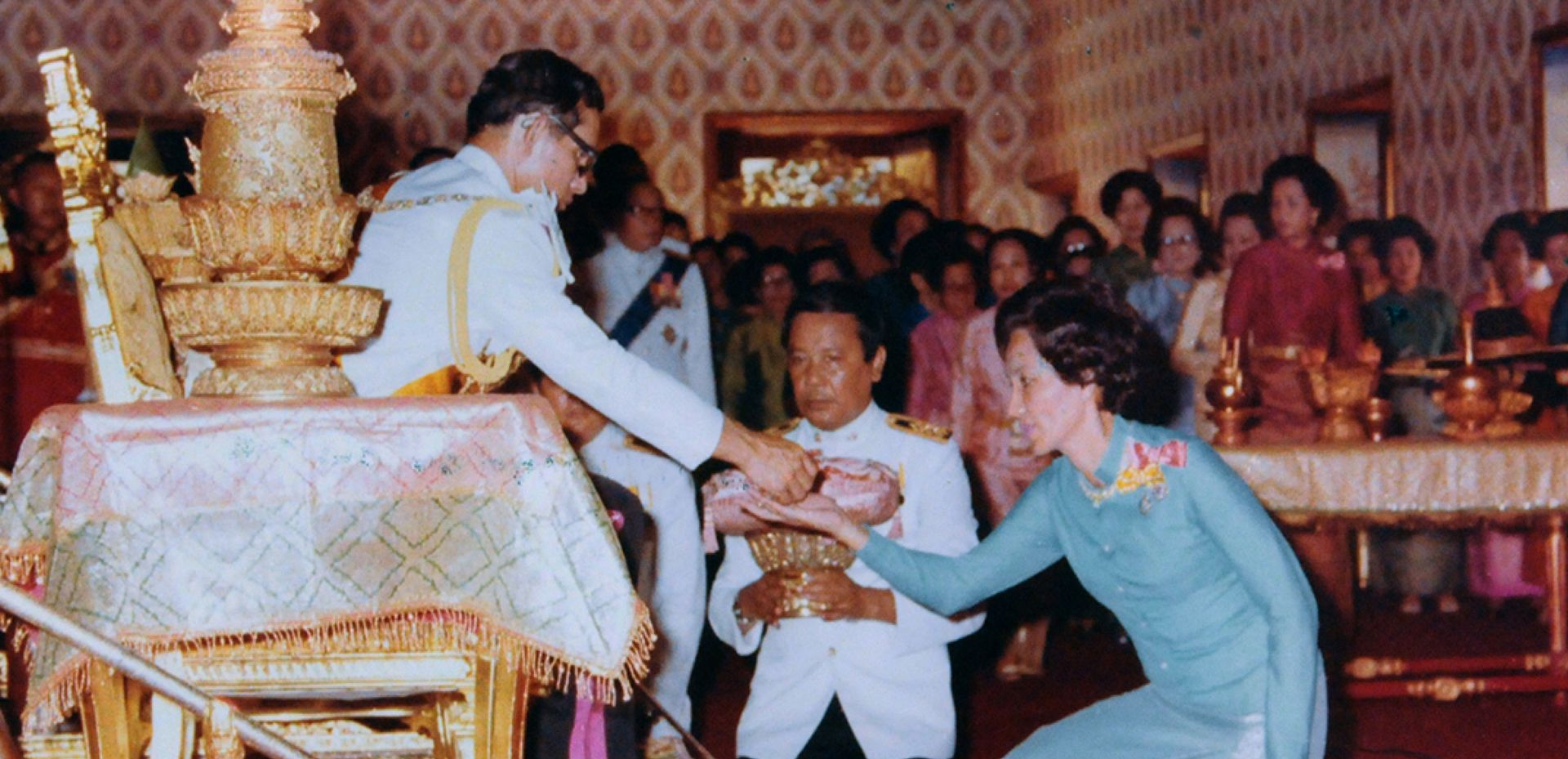 ทันตแพทย์ประจำพระองค์ในหลวงรัชกาลที่ 9