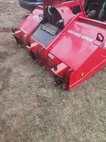 Normand Inverted Snowblower with Viper Cutting Edge