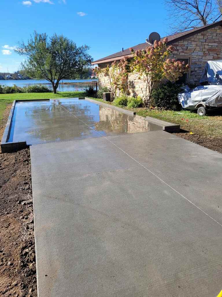 Concrete La Crosse, WI Concrete Driveways & Patios
